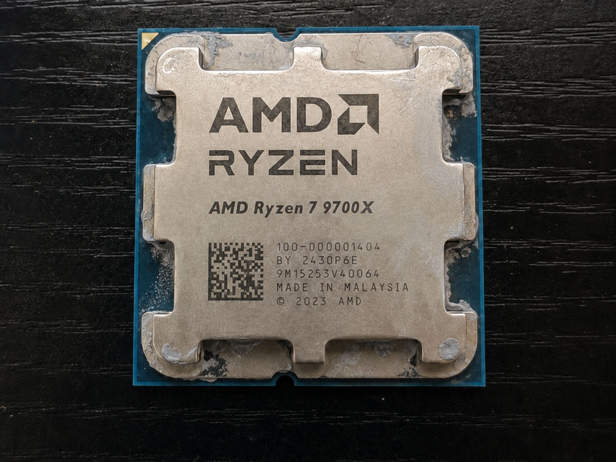 AMD Ryzen 7 9700X