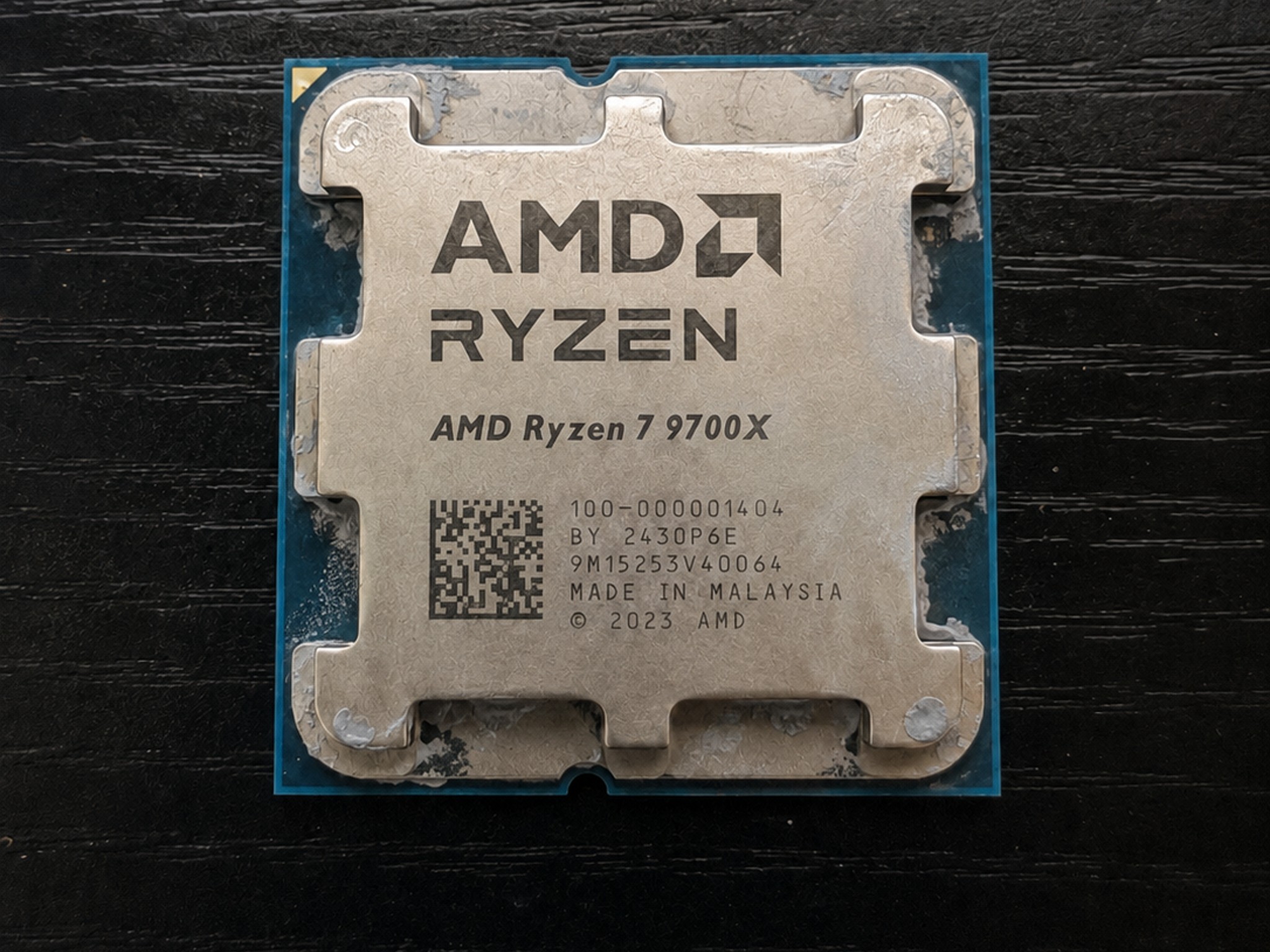 AMD Ryzen 7 9700X