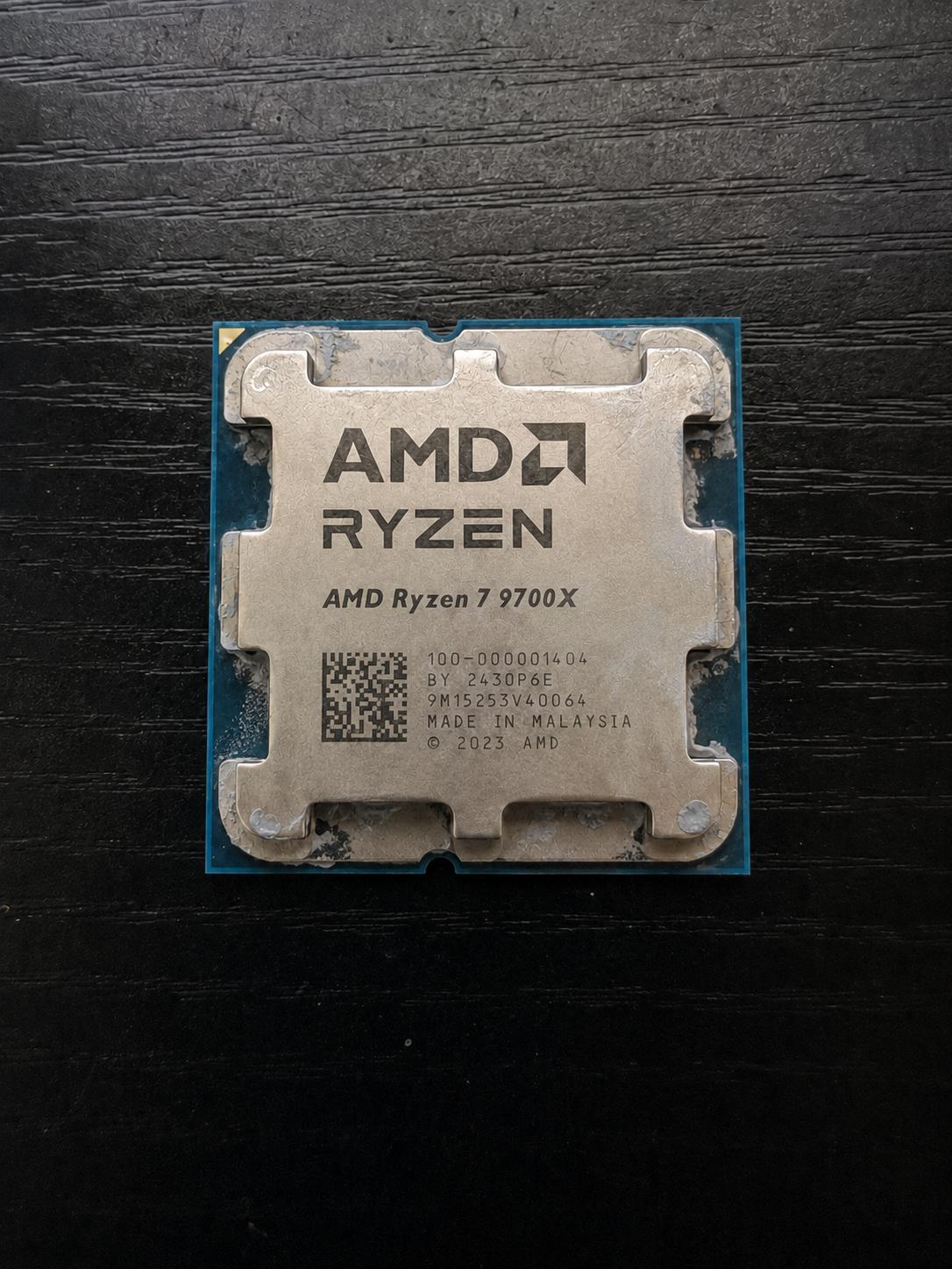 AMD Ryzen 7 9700X