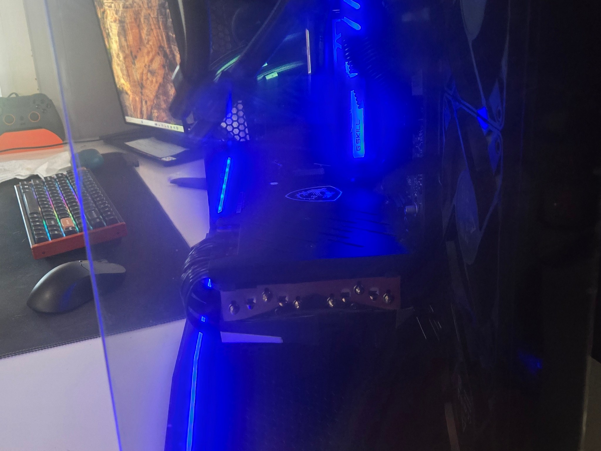RX 6950xt - ryzen 7 5800x