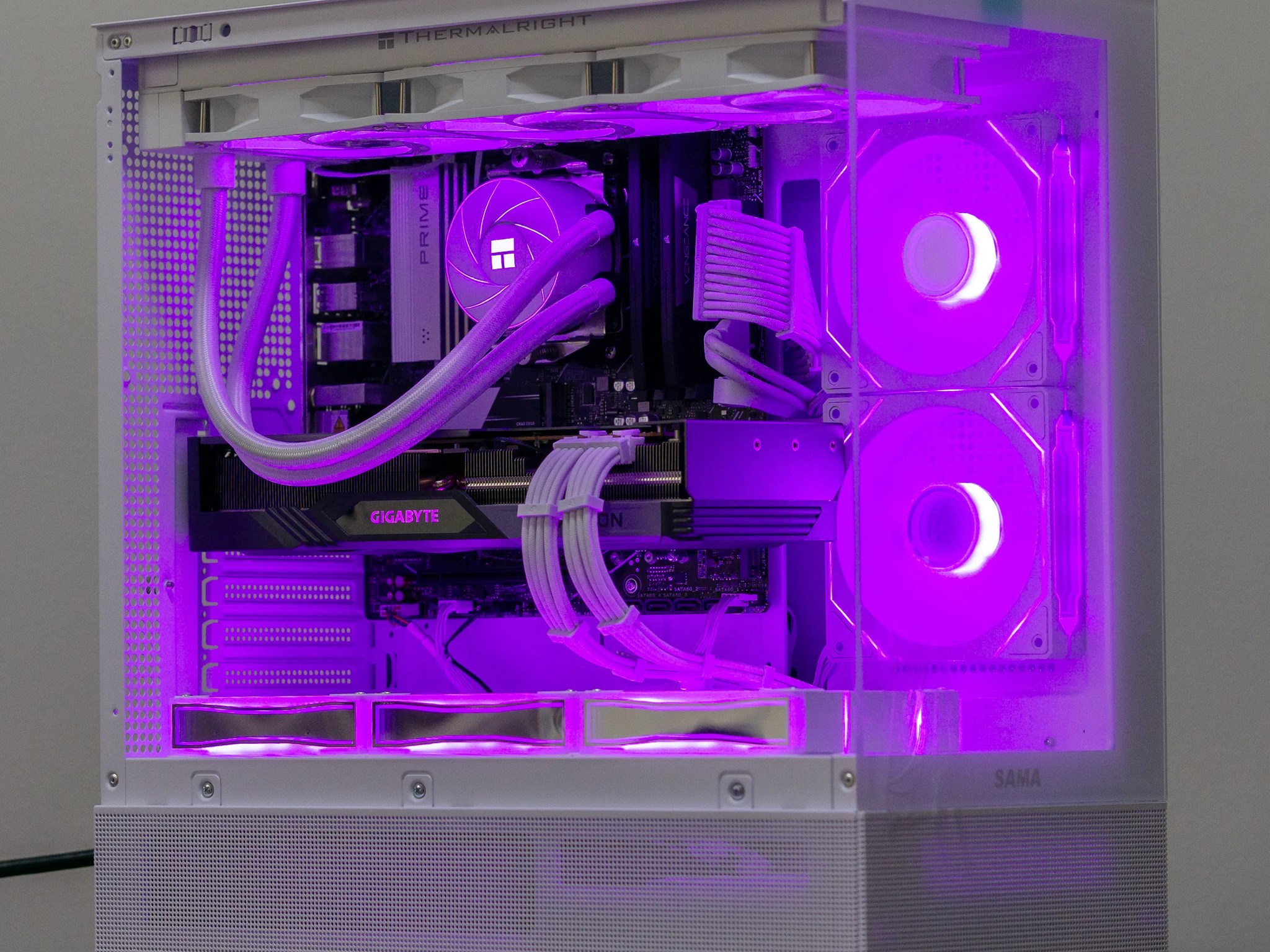 ❄️FROSTBITE❄️ RX 7800XT| Ryzen 5 7500F| AM5| 32GB DDR5| 1TB M.2| WiFi| 1440p/4K Streaming & Gaming