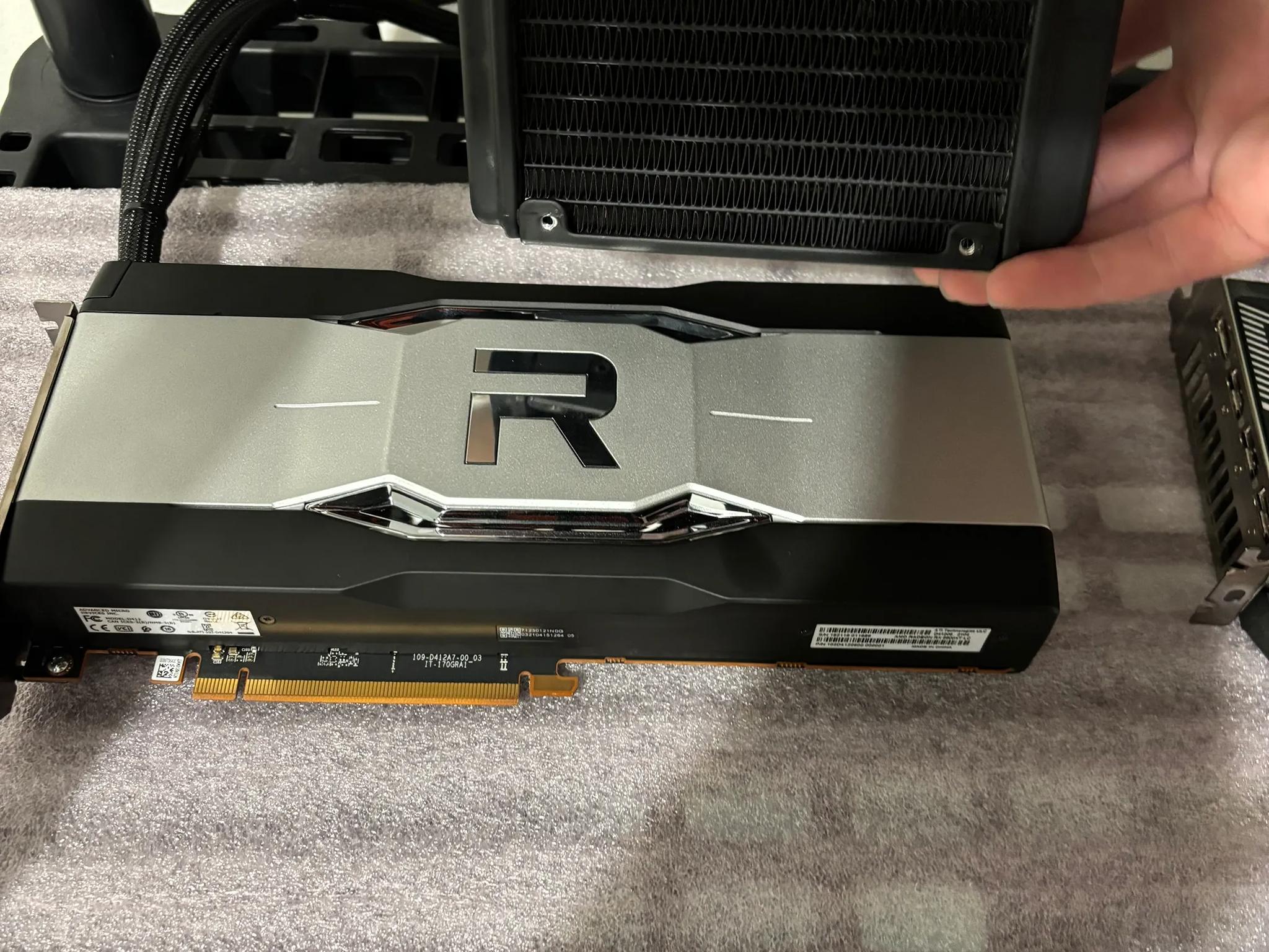 RX 6900 XT (AIO)