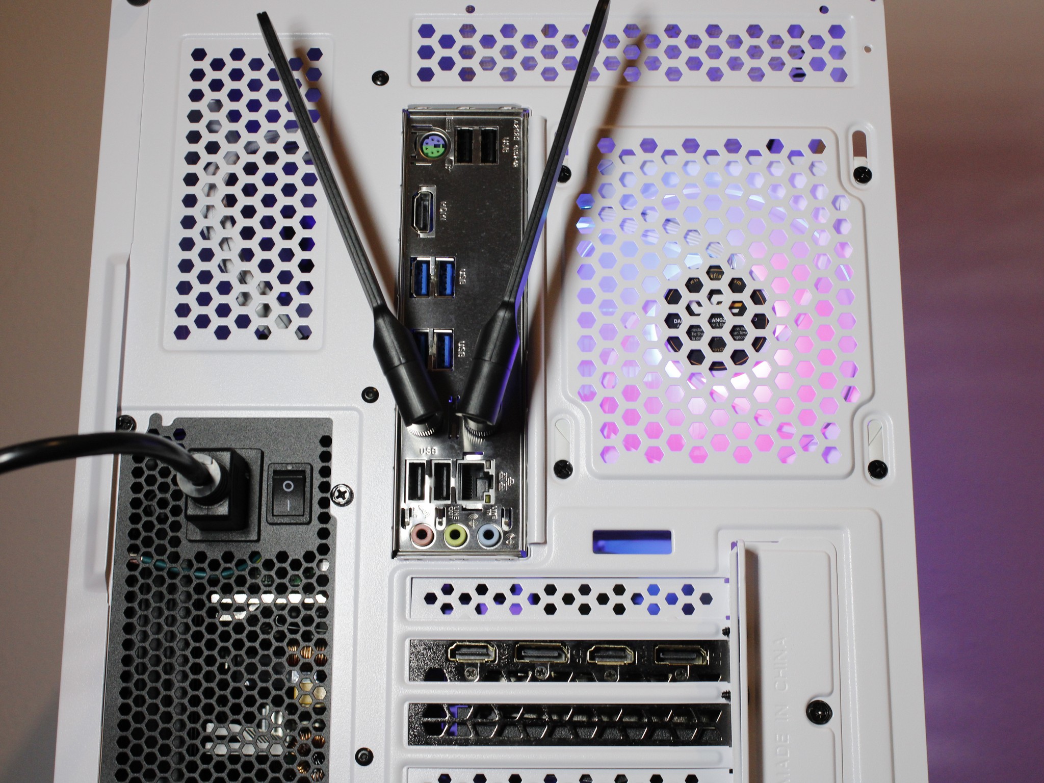 🐢🦖🌿Bulbasaur🌿🐢🦖 White Gaming PC [RTX 3060ti][32GB RAM]
