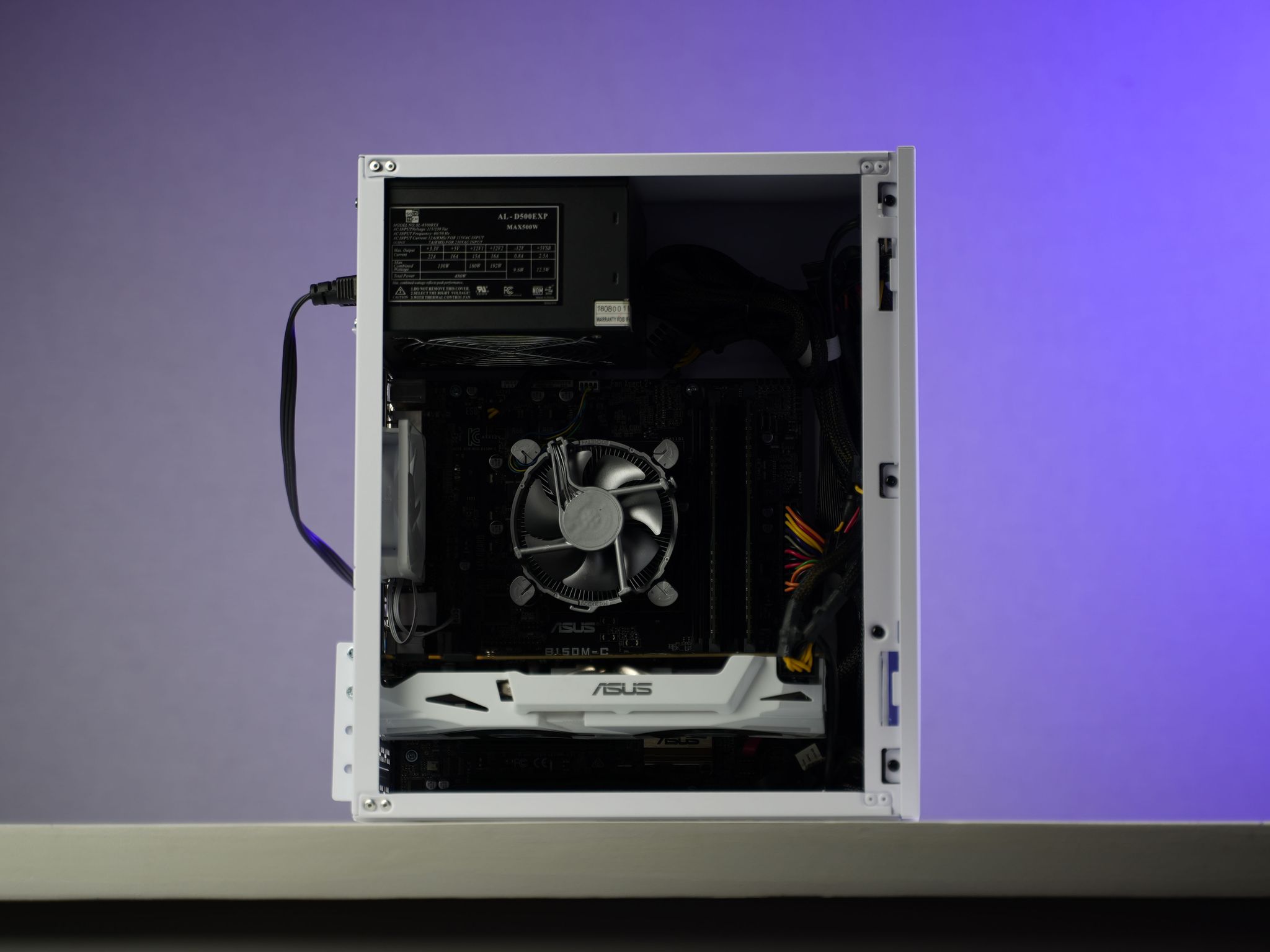 \ SF-00 / GTX 1070 Intel Core i5 7600K 16GB .9TB Windows 11 Gaming PC