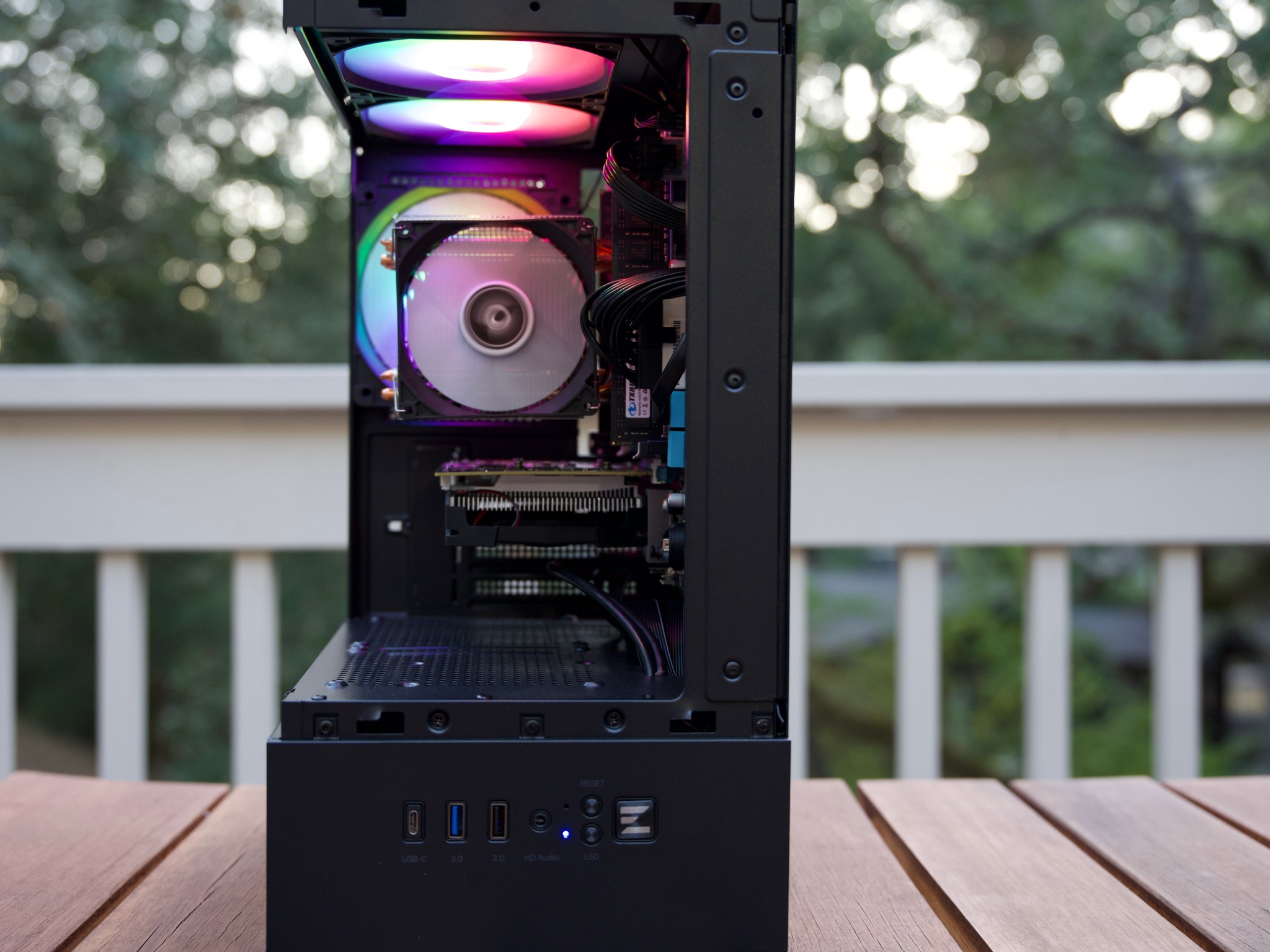 🔥 Budget RGB Gaming PC – Windows 10 Pro | Xeon E5 | 16GB RAM | RX 550 | 240GB SSD 🚀