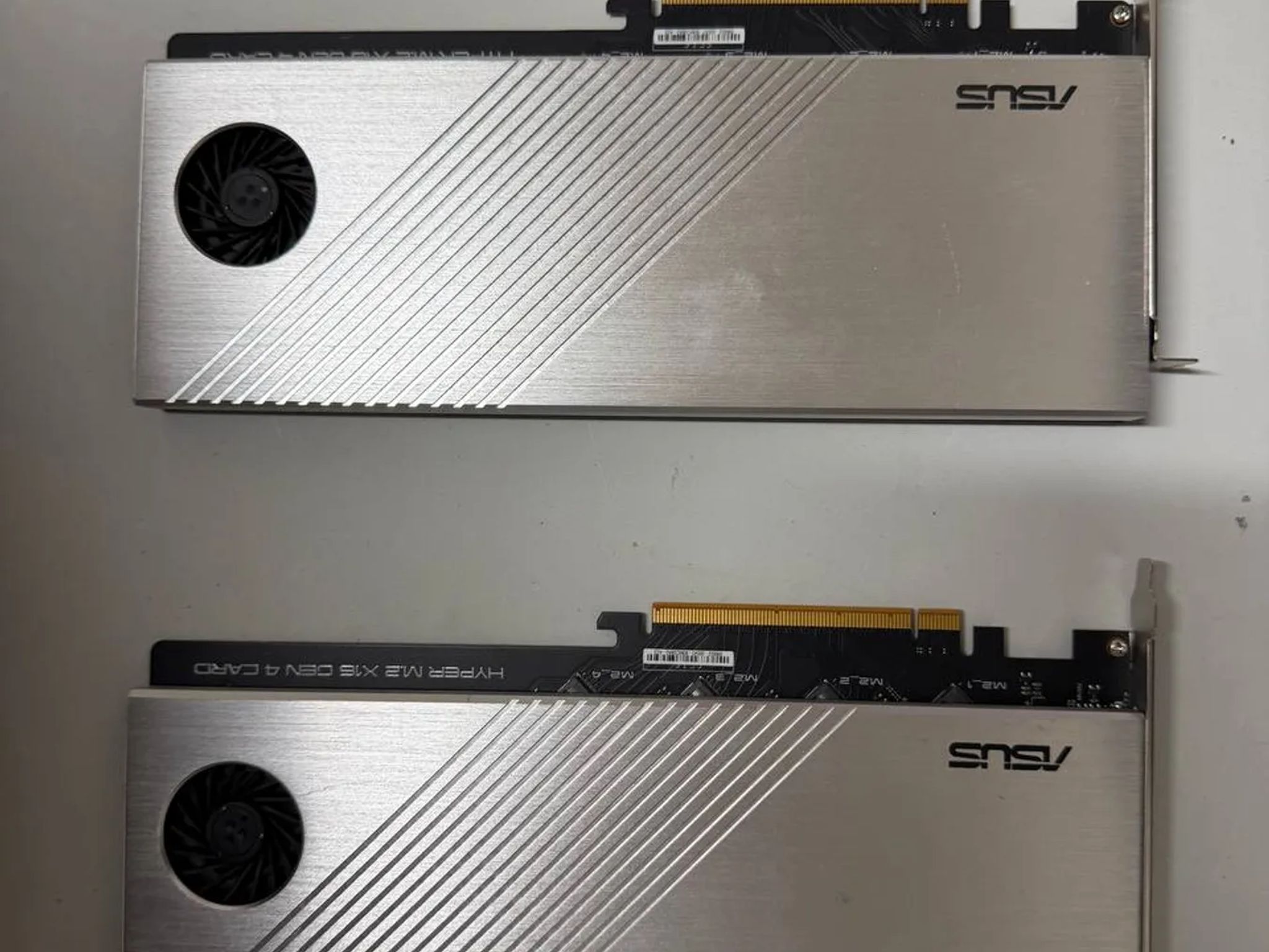 2× ASUS Hyper M.2 x16 Gen 4 Cards