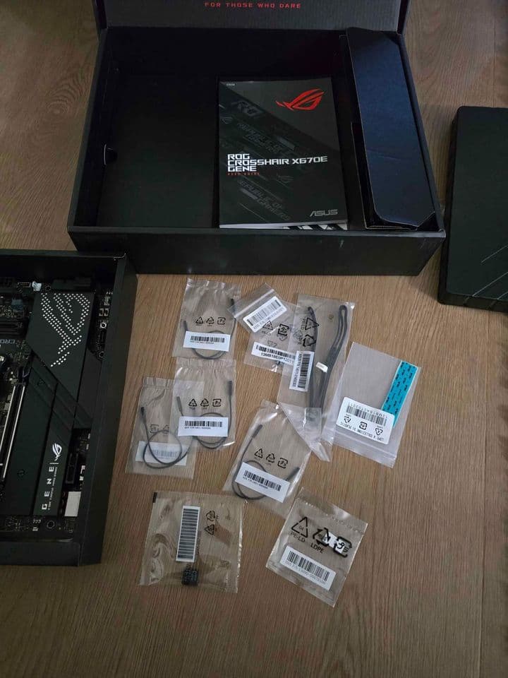 ASUS ROG CROSSHAIR X670E GENE AM5 MOTHERBOARD