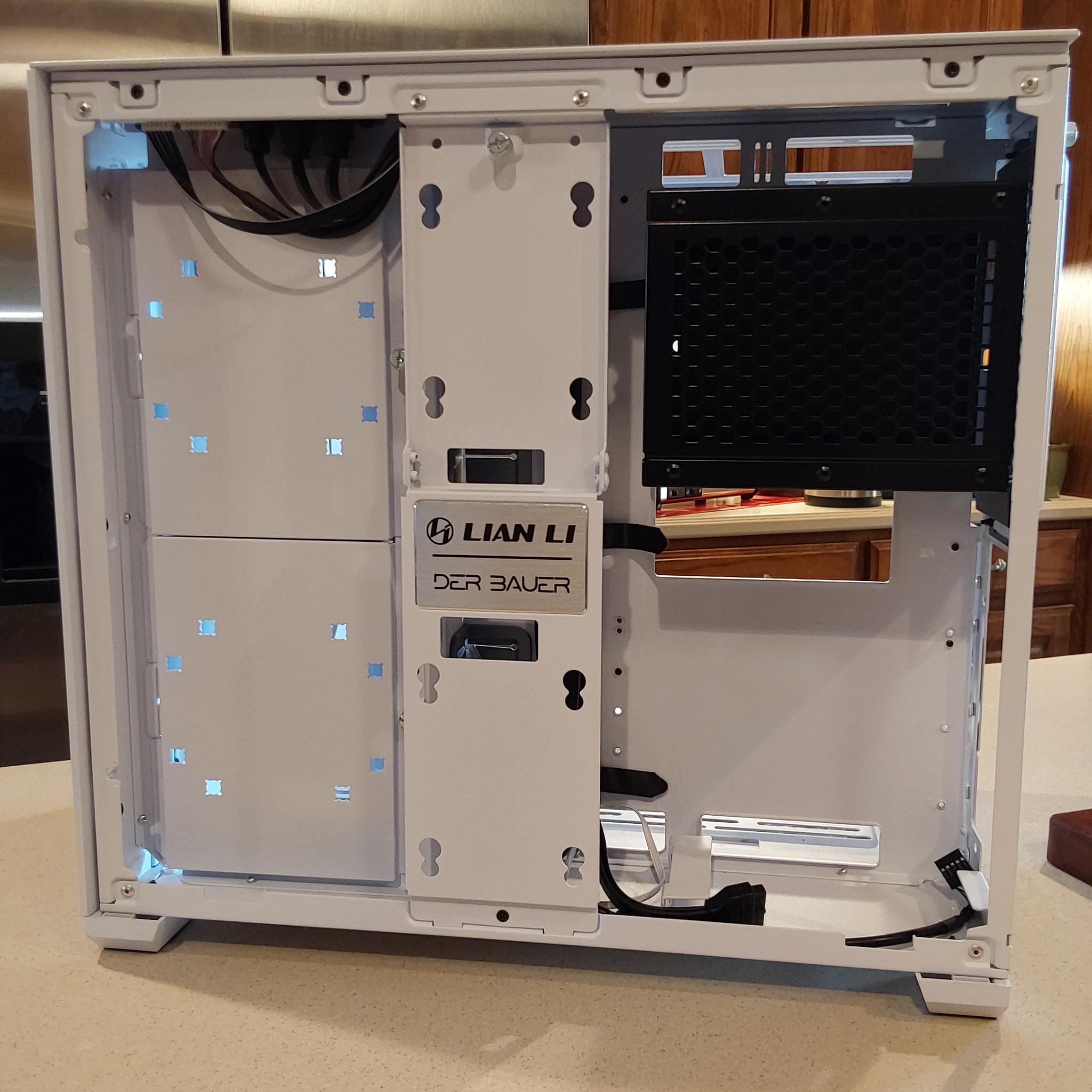 Lian Li O11 AIR MINI ATX Computer Case (White)