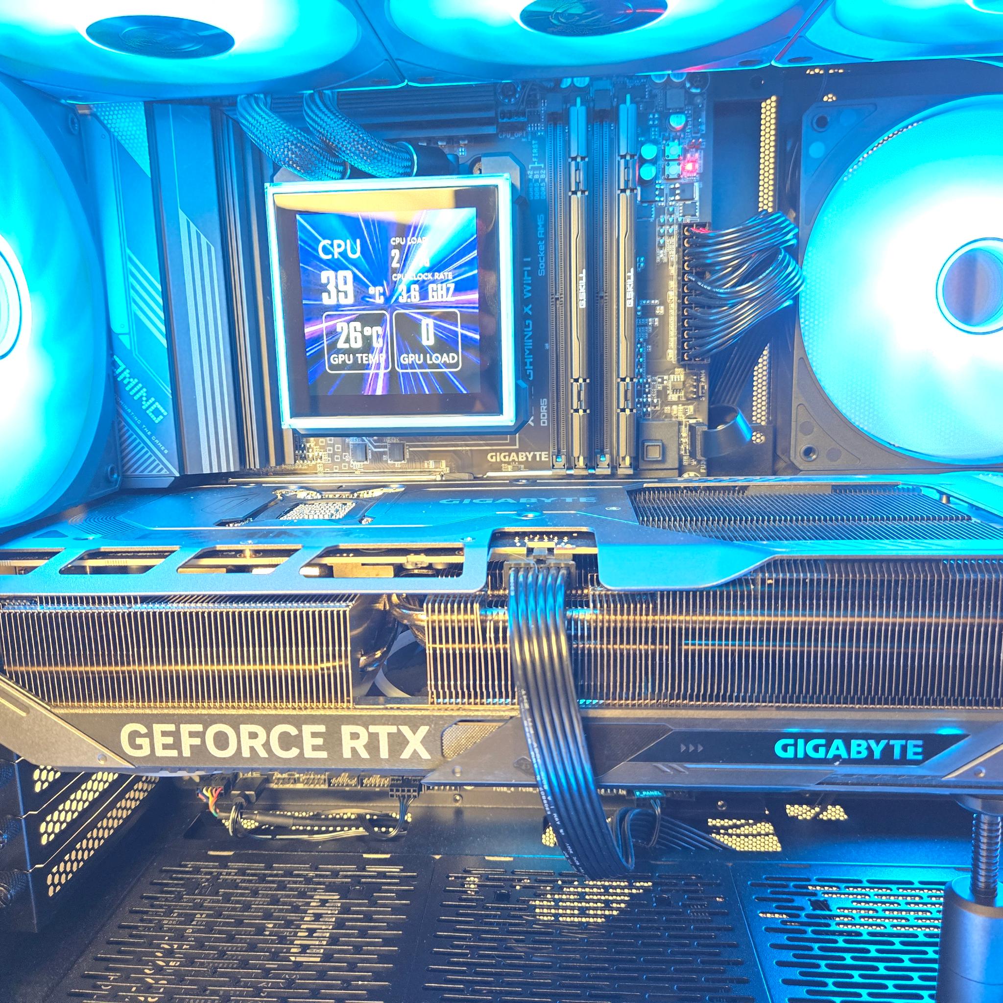 RTX 5080 | Ryzen 7 9800X3D | 48gb DDR5 | 2tb NVME | 💪🏽