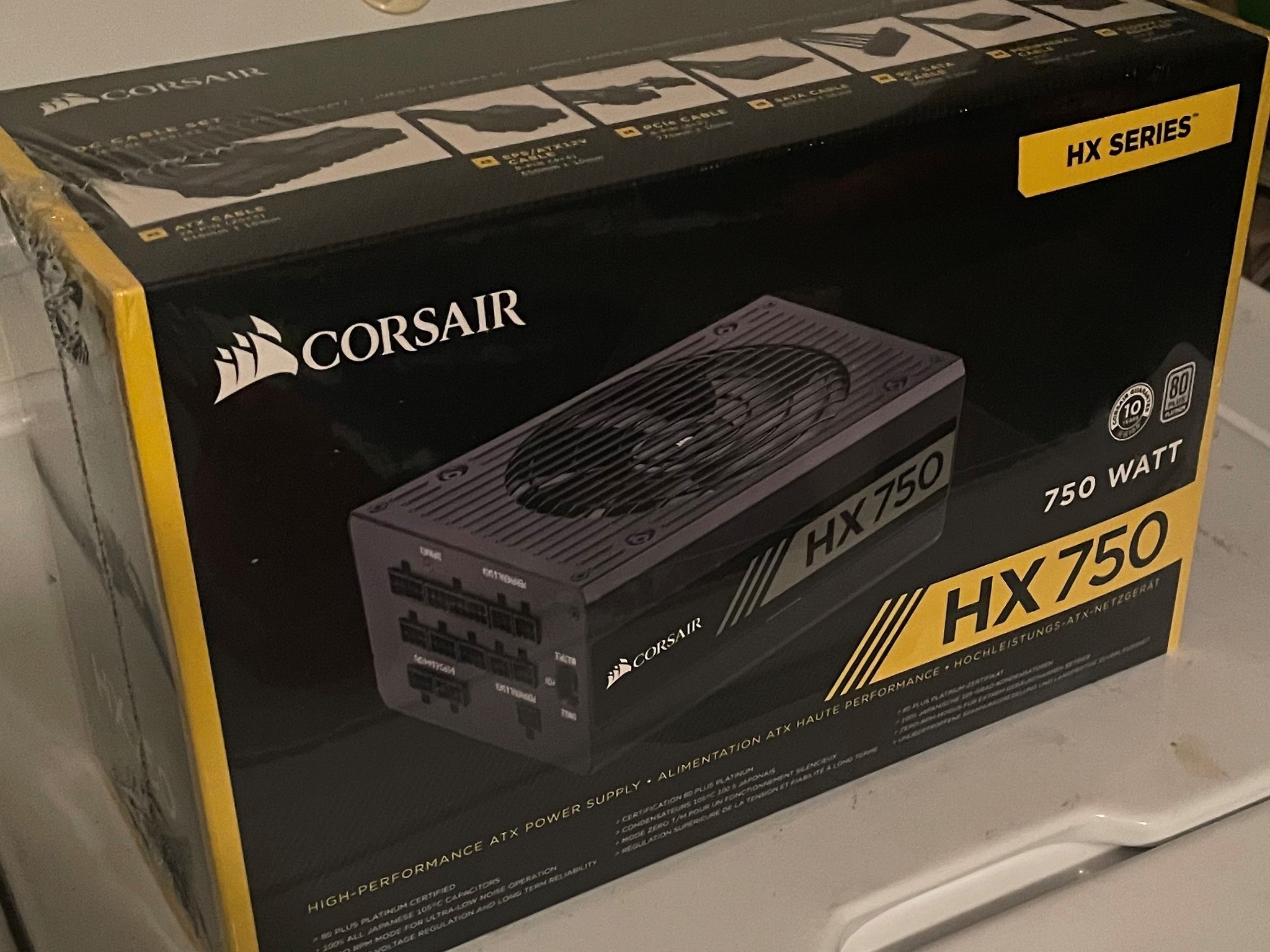 CORSAIR HX Series HX750