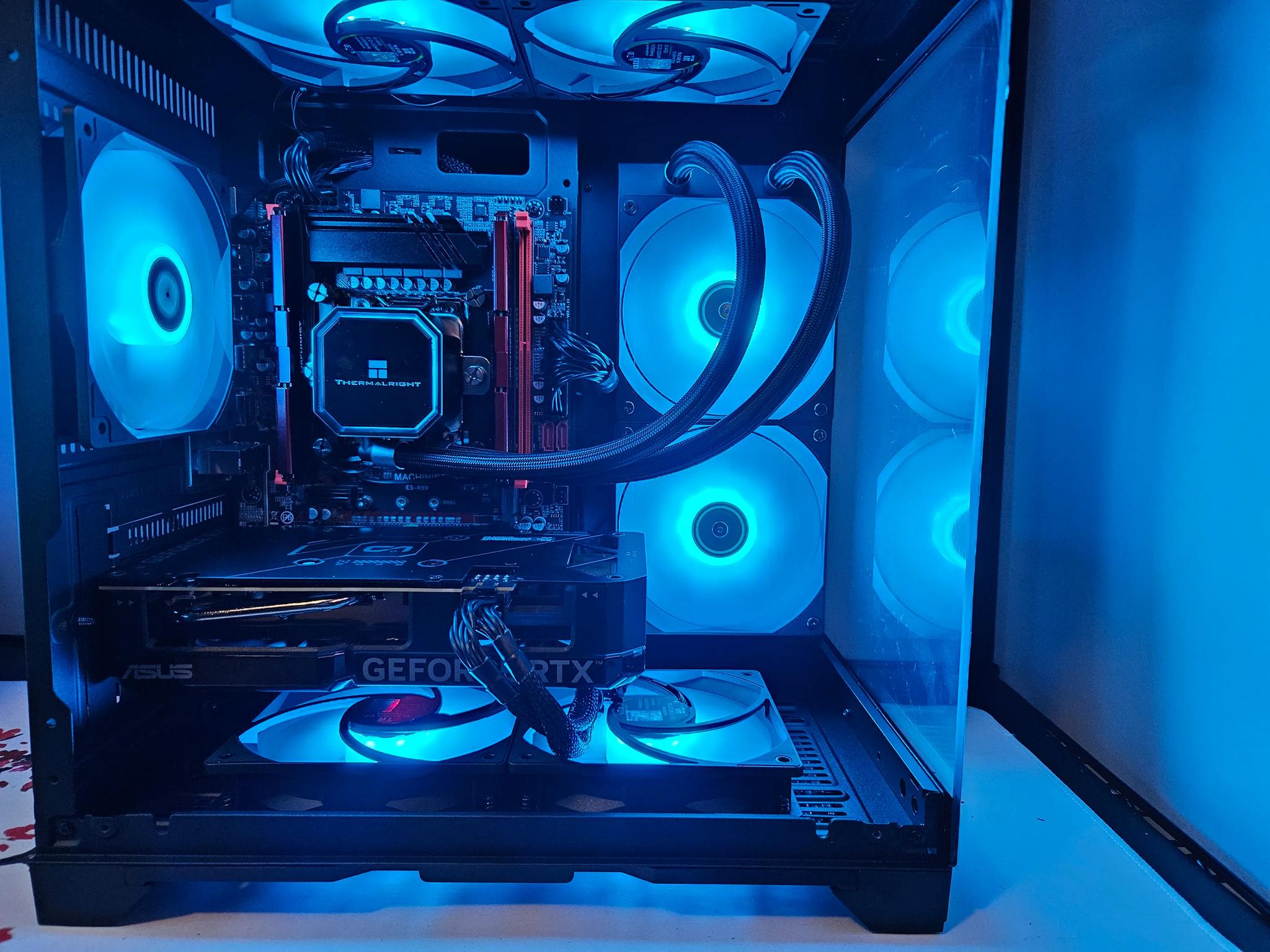 Dark Side Liquid cooled RIG Intel inte 14 Core / 32GB DDR4 / 1TB SSD / RTX 4060 TI