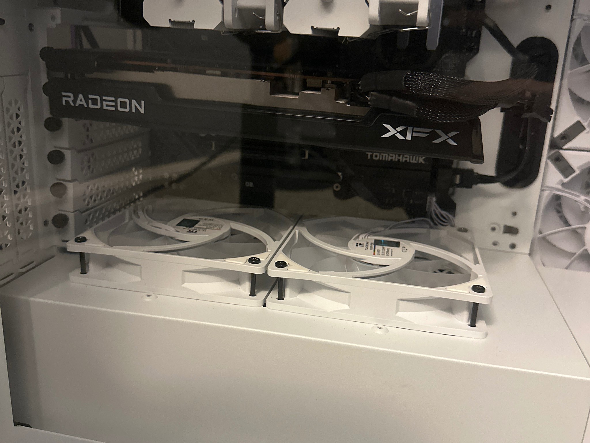 On Sale. 2 Months Old!! Box Included!!!