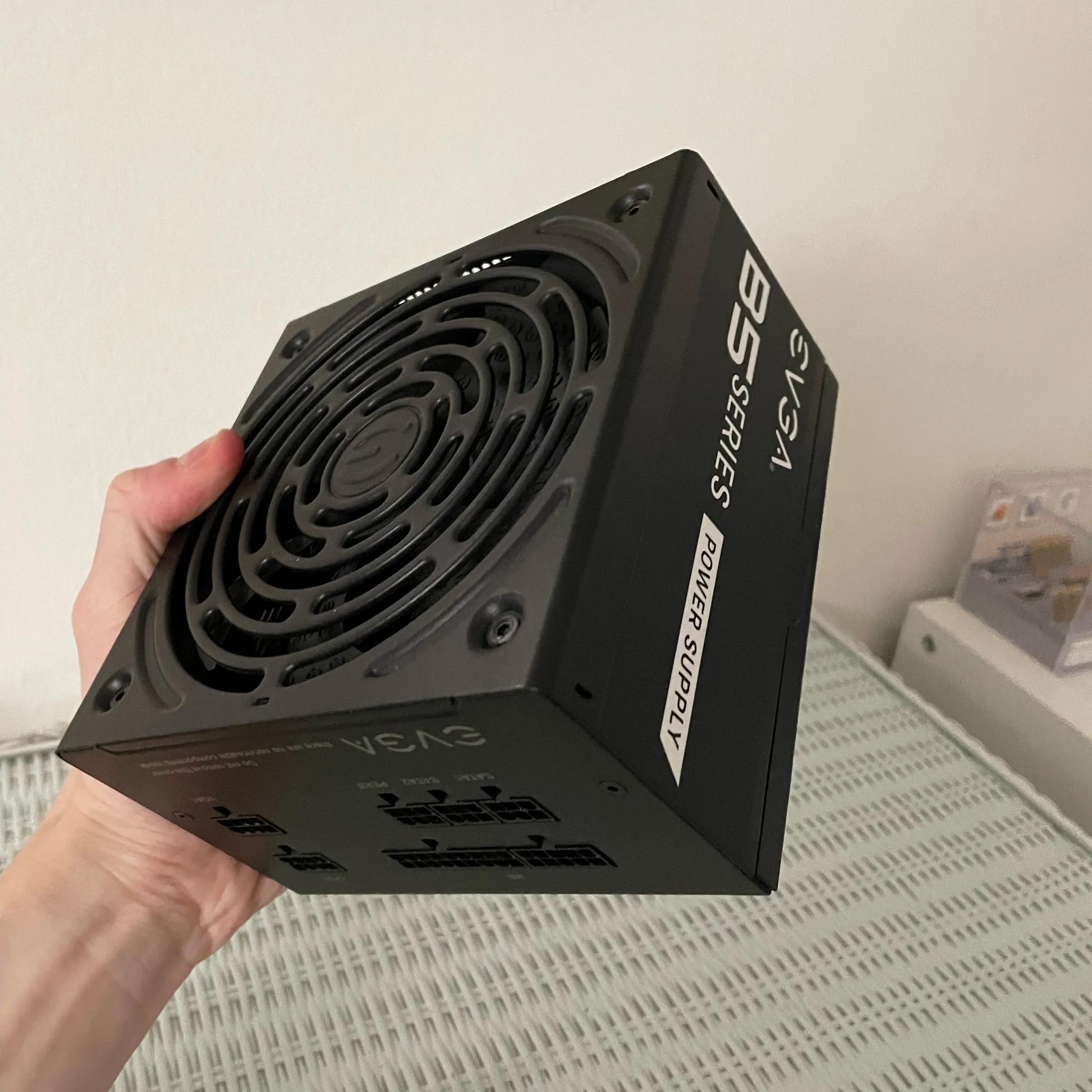 EVGA 550W B5 80 Plus BRONZE Fully Modular Power Supply (With With All Cables, Adaptors, & Manual)!
