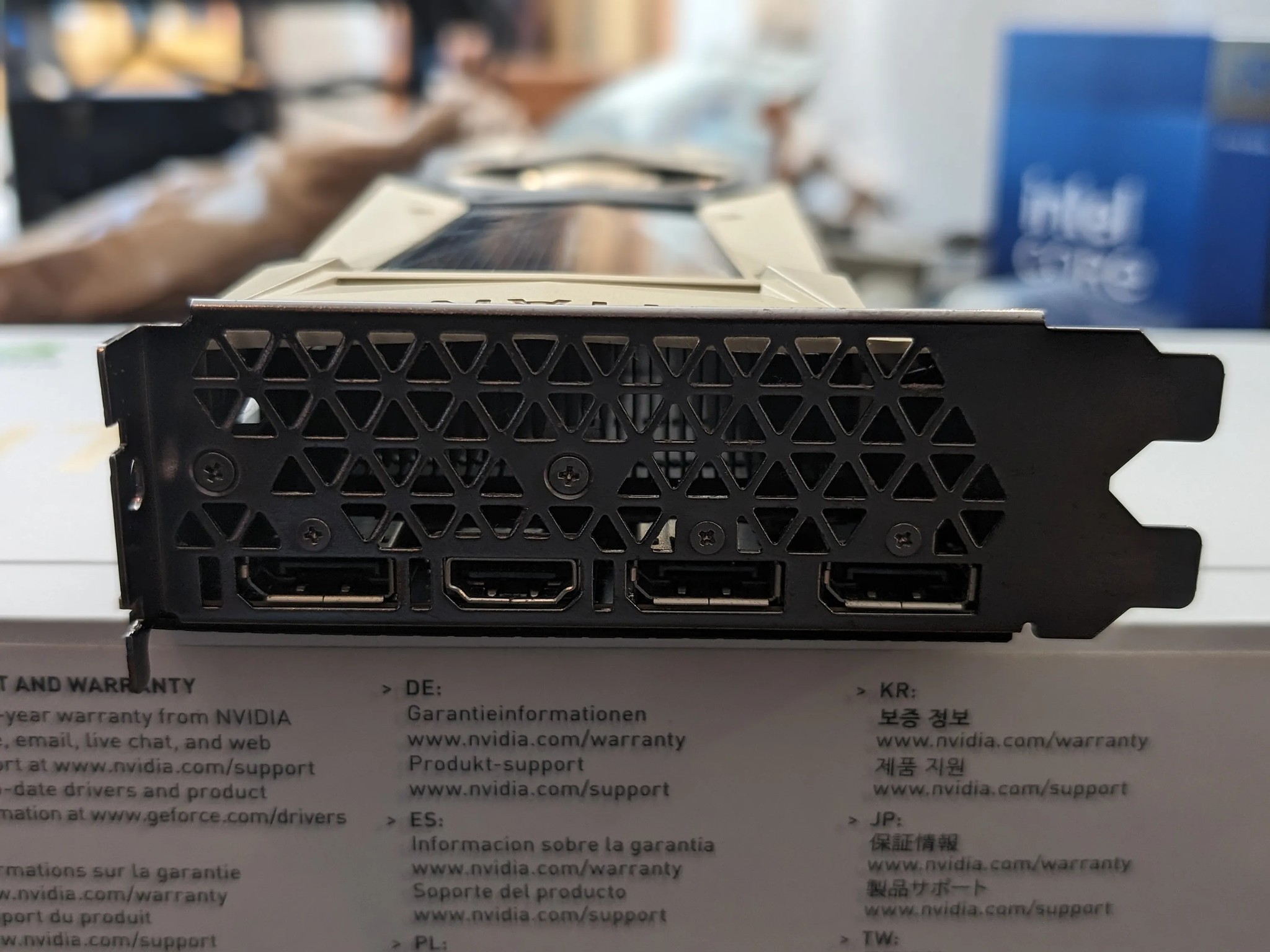 NVIDIA TITAN V Volta 12GB HBM2 GPU Video/Graphics Card