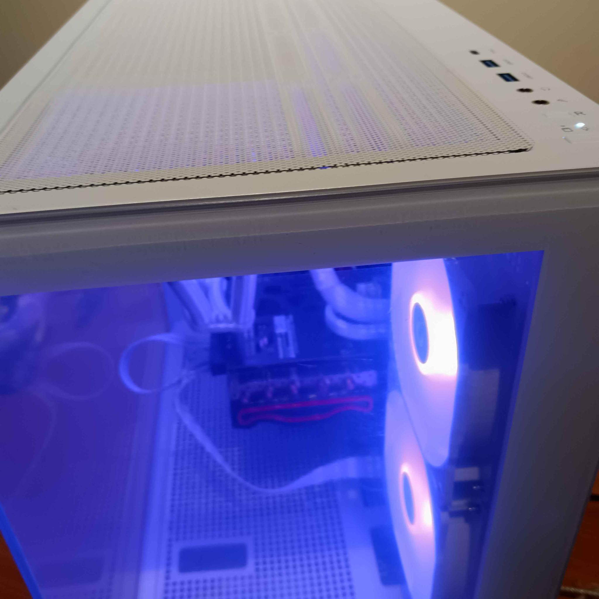 GeForce RTX 3070 White Custom Gaming PC - Ryzen 5 5500