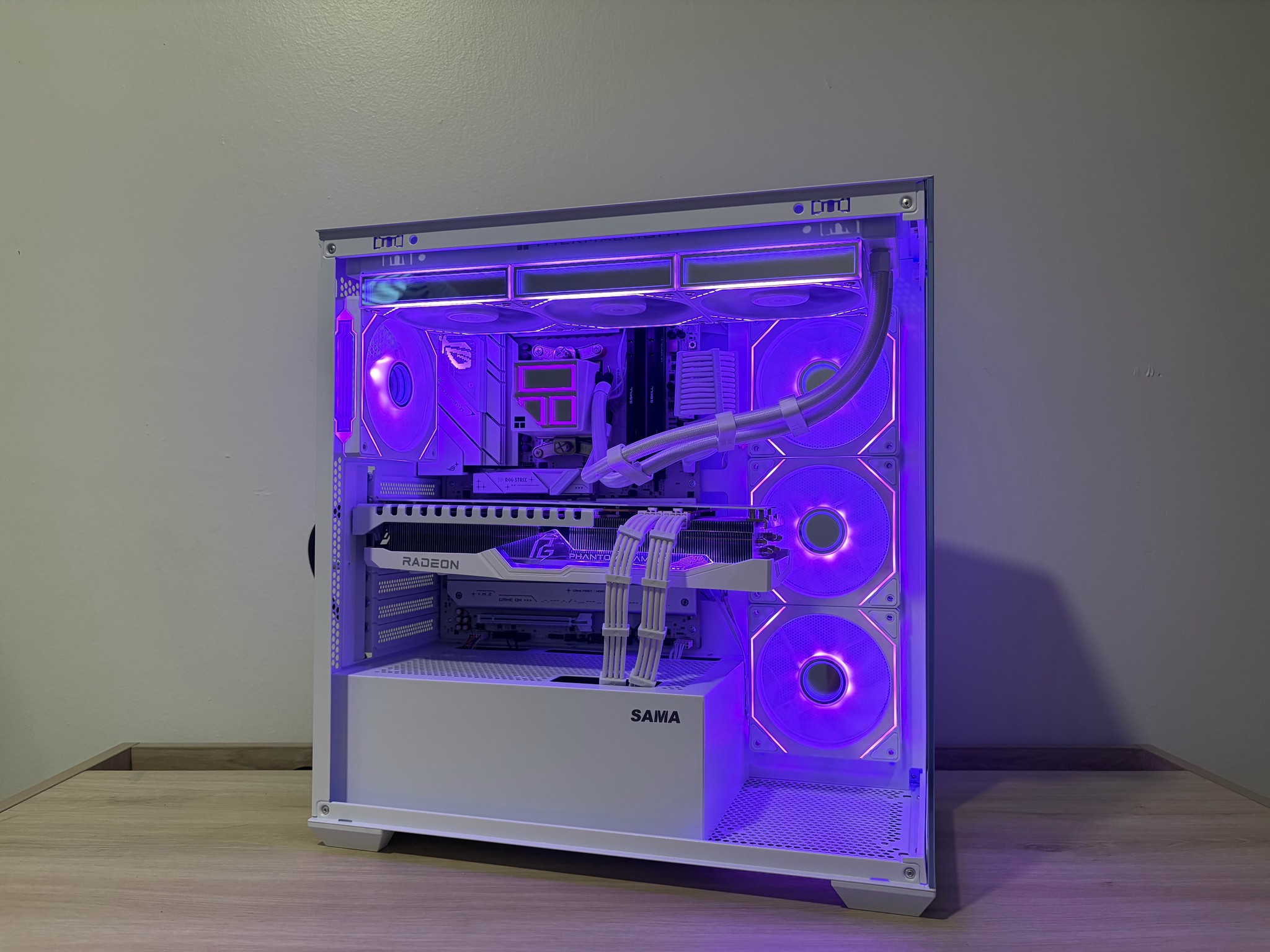 👻 Phantom 👻 Ryzen 5 9600X RX 7900 XT 20GB 32GB DDR5 1TB M.2 Win 11Pro Gaming PC