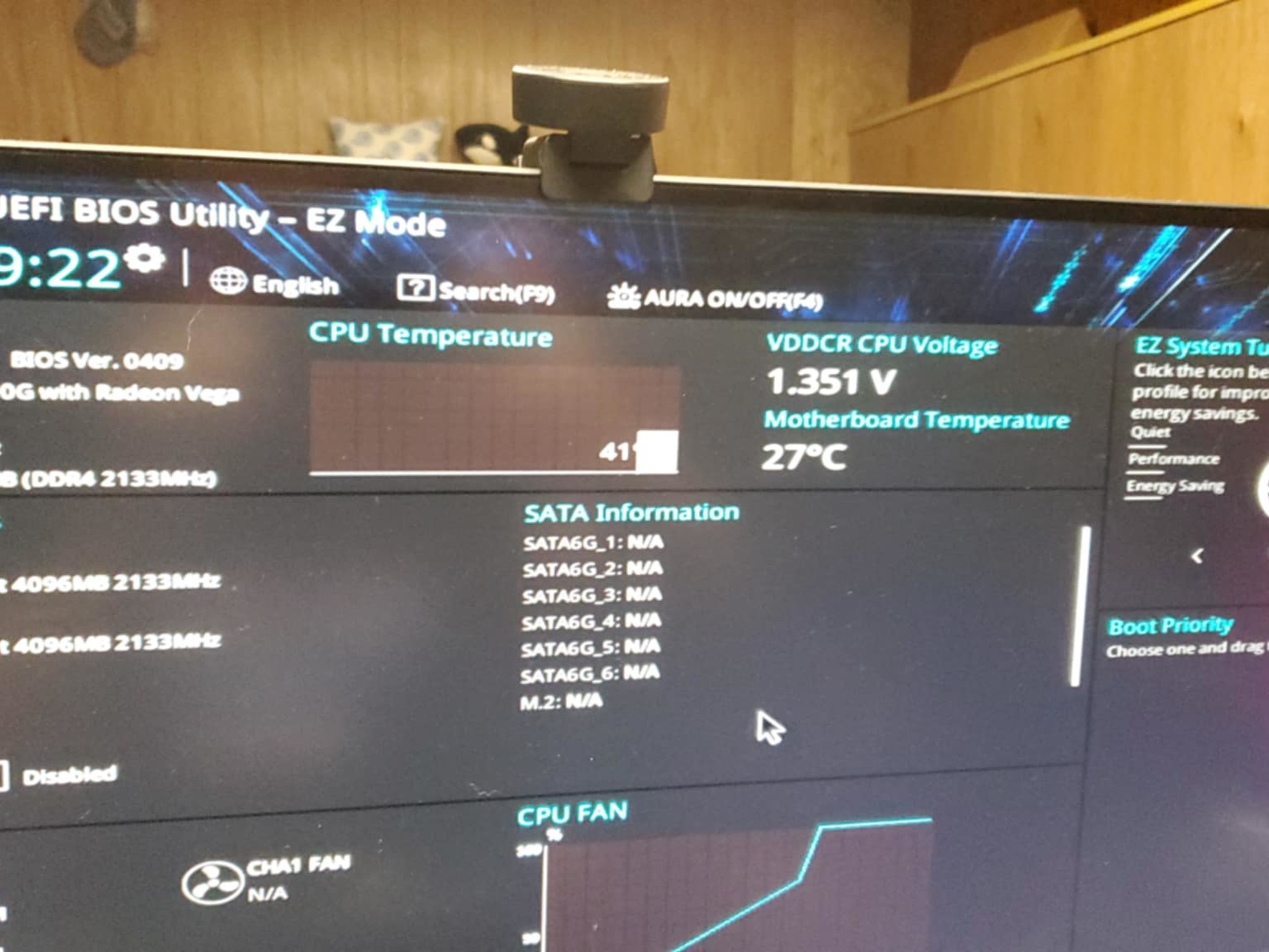 Asus Prime B450M-A with AMD Ryzen 3 2200 G and 8gb of Viper 3000MHz DDR4 Ram