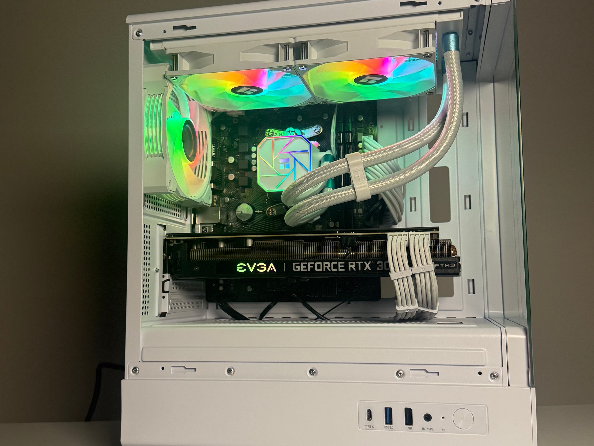 1080p High FPS White Gaming Computer🔹Rtx 3060 TI🔹 Water Cooled 240mm AIO| WiFi and Bluetooth