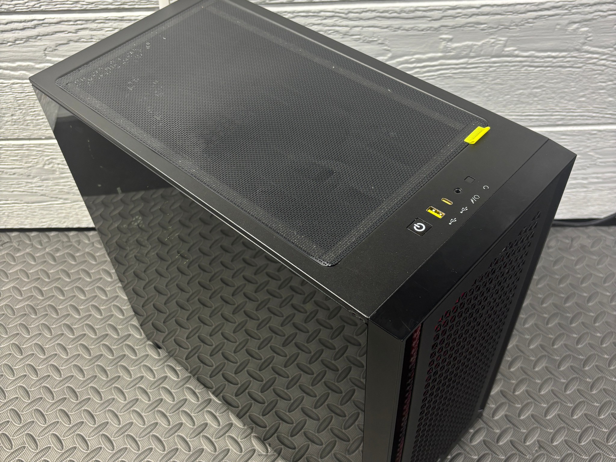 Gaming PC Ryzen 3 3100 | RX 5700 XT | 16GB RAM | X570 WiFi | 1TB Storage Corsair Case