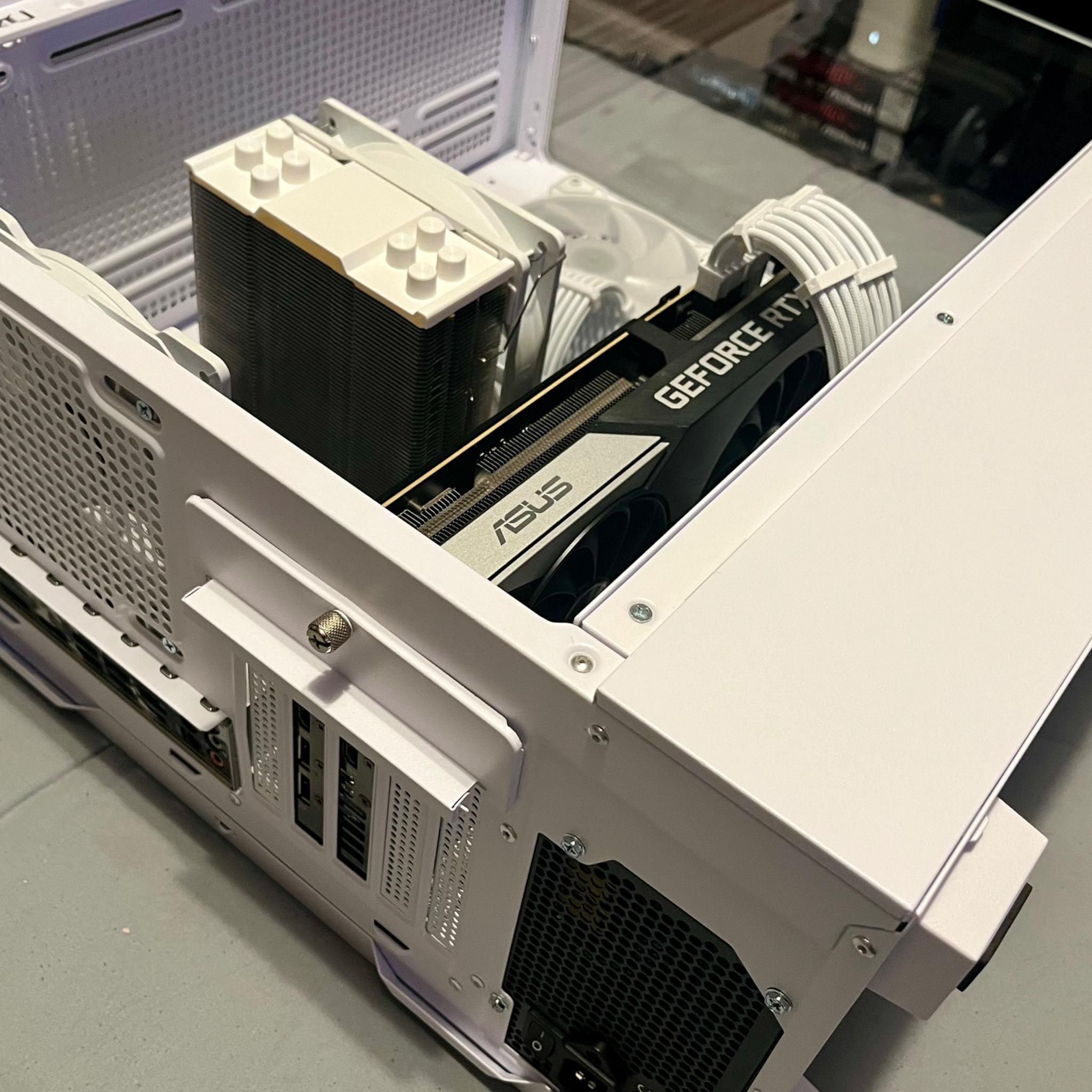 High End Gaming PC |RTX 3070 // Ryzen 5500 // 1TB NVME SSD|