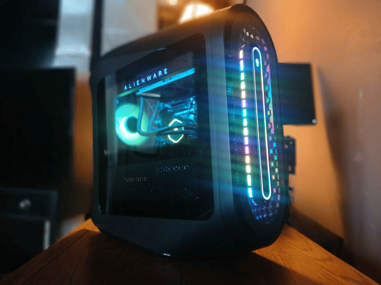 RTX 5070 | 32GB DDR5 | Ryzen 5 7600x | WIFI 6 | Bluetooth | Alienware