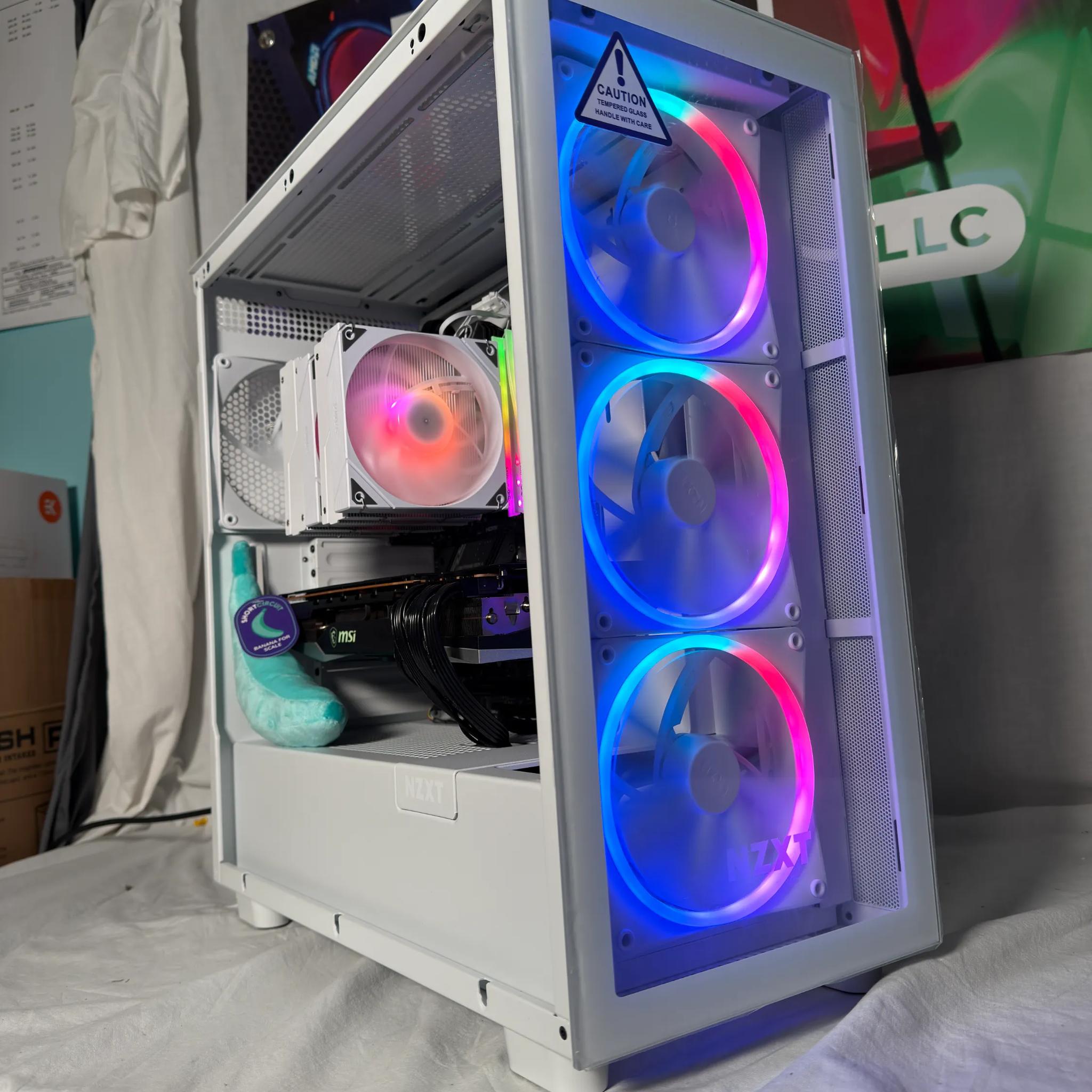 RX 7900XTX Ryzen 7 9800X3D