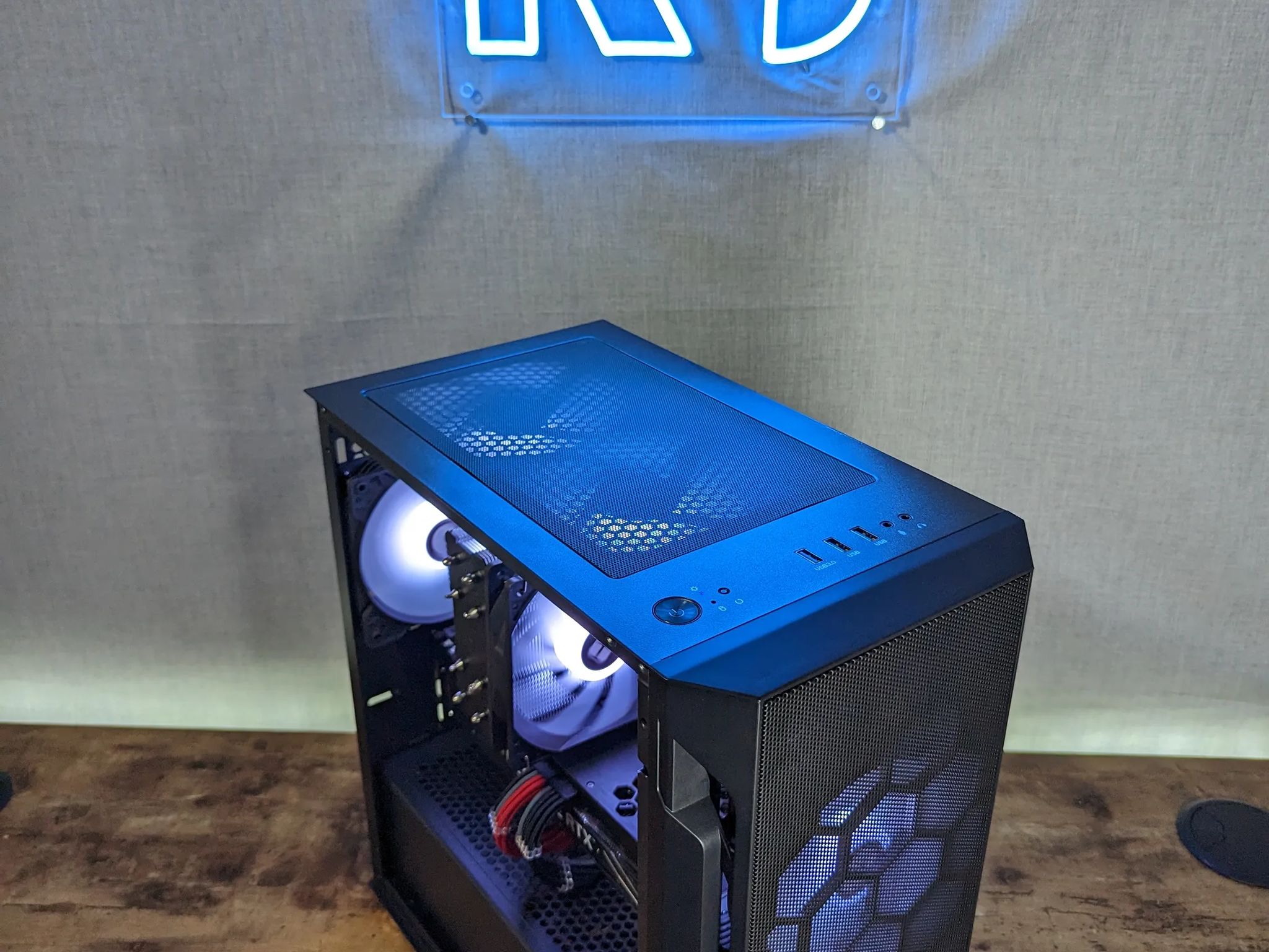 RTX 3070 // i5 12400 // 16GB 3600mhz RAM // 1TB Gen4 NVMe