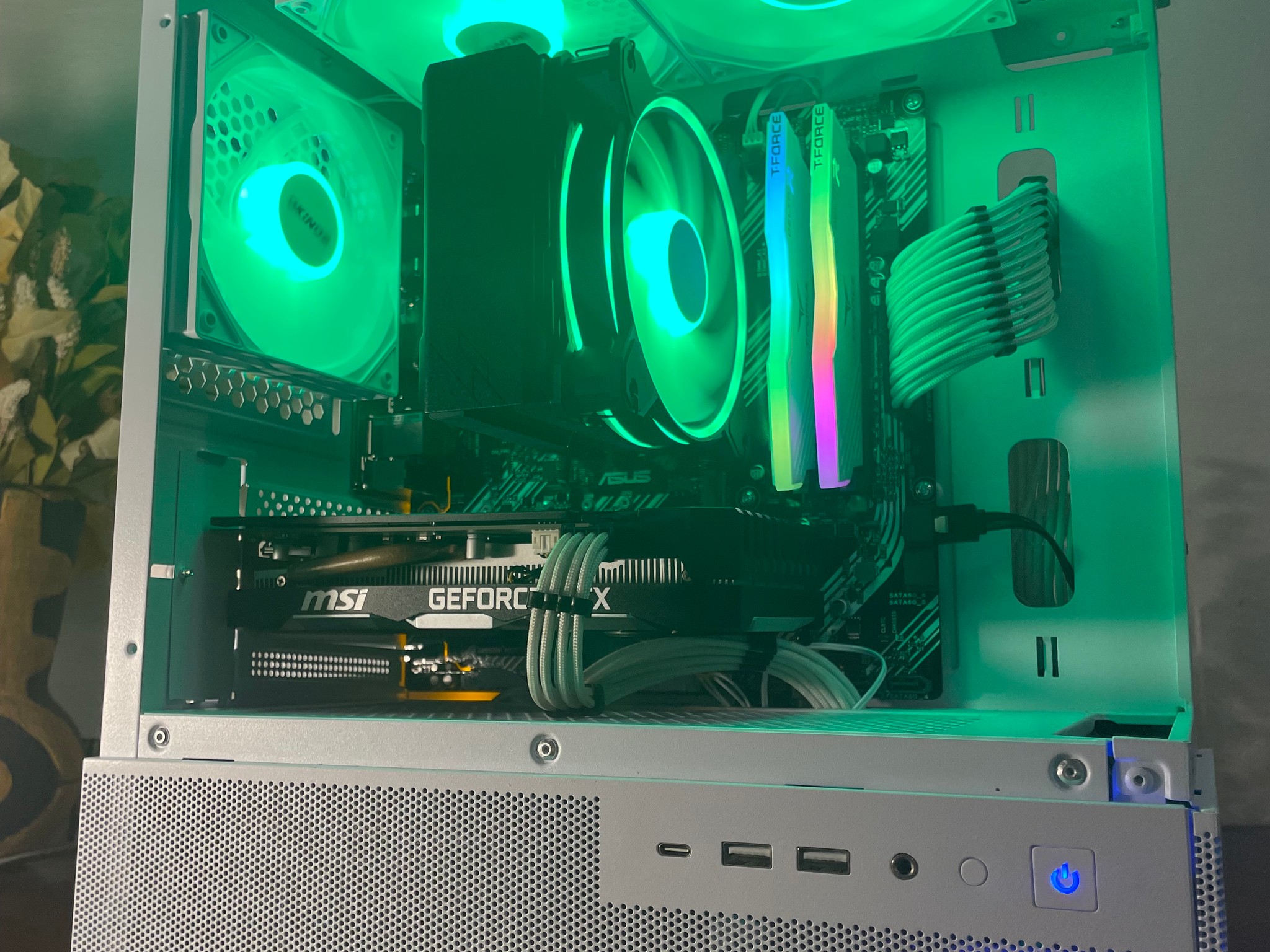 Gaming PC | GEFORCE 1660 | RYZEN 3 | 16GB RAM | WINDOWS 11 | WiFi and Bluetooth