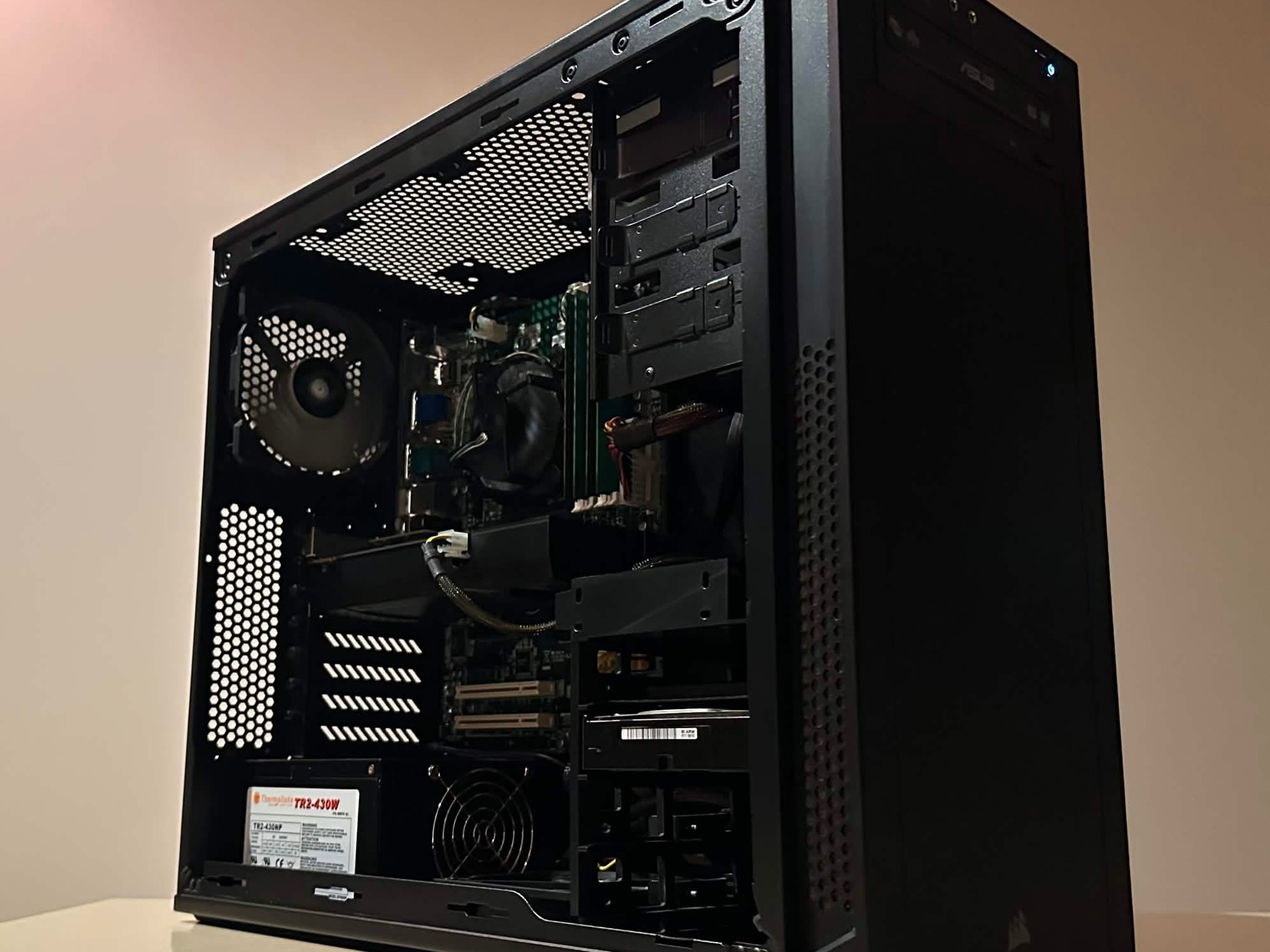 Budget Gaming PC - Intel Core i5-4570S | PNY NVIDIA GTX 660 |8GB RAM| 128GB SSD & 320GB HDD | Win10