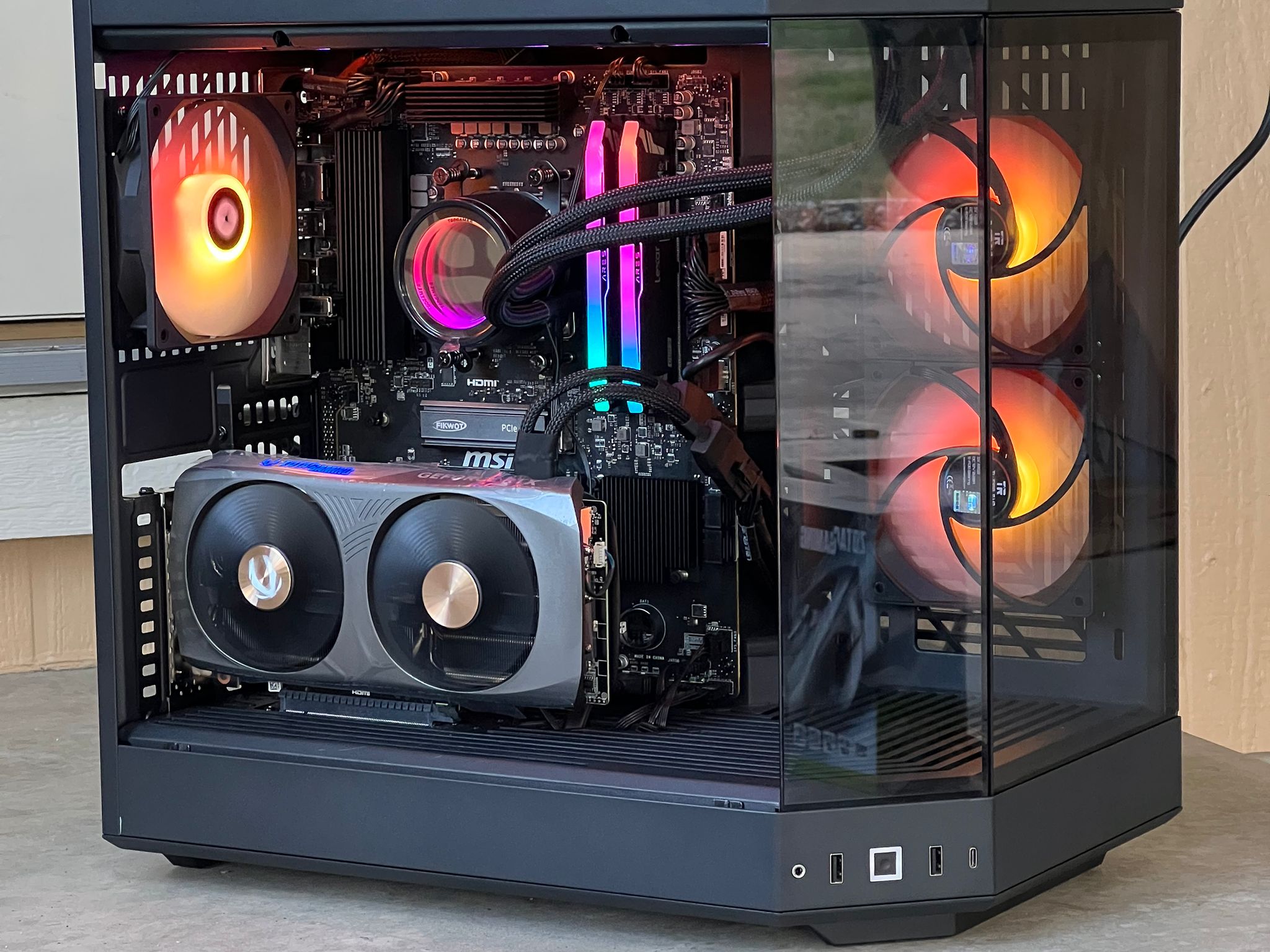 ⬛️Black HYTE⬛️ rtx 3080, ryzen 5 7600x, 32GB 6400mhz
