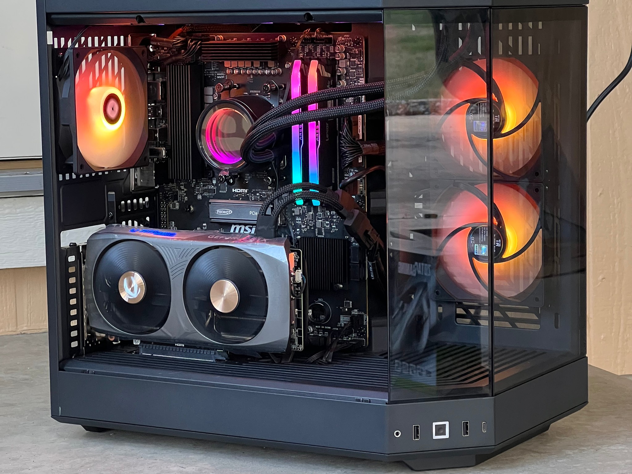 ⬛️Black HYTE⬛️ rtx 3080, ryzen 5 7600x, 32GB 6400mhz