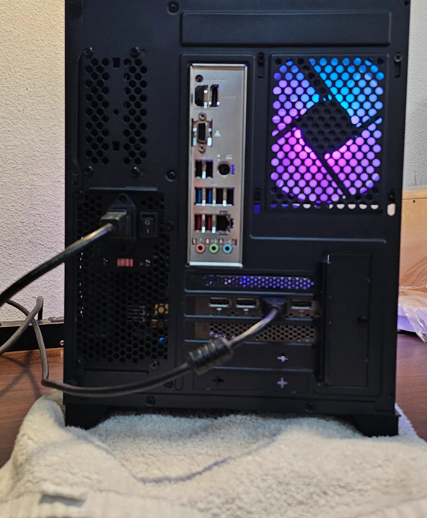 RTX 5060 | RYZEN 7500F | 32GB DDR5 | 1TB SSD | GAMING PC