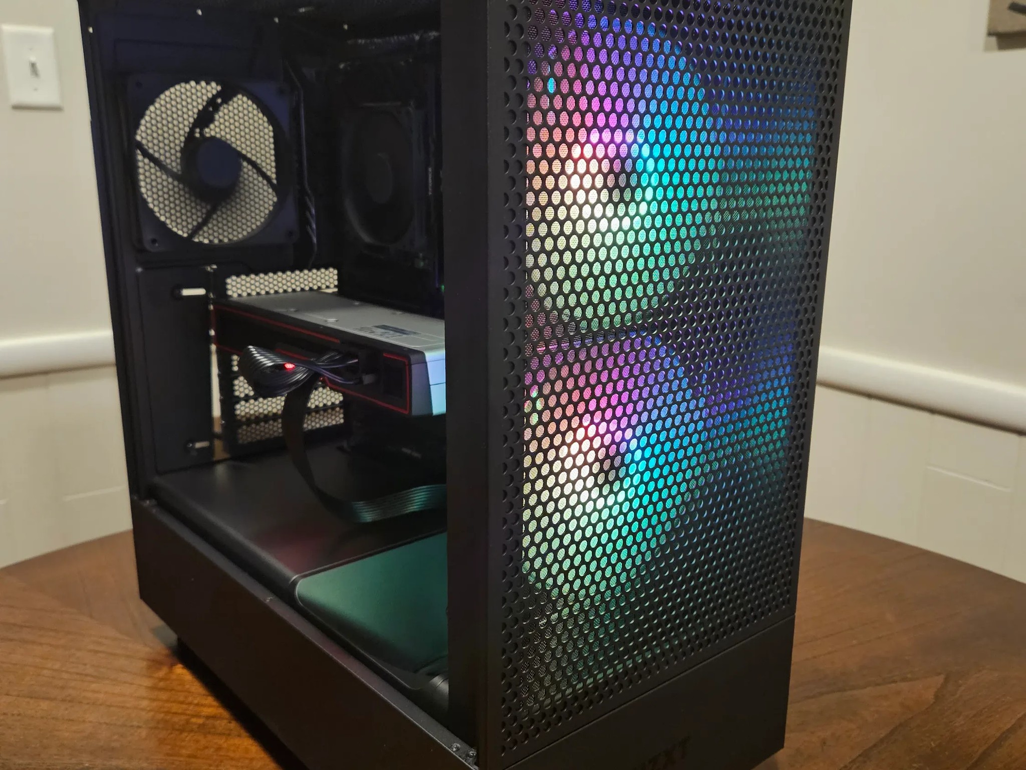 Gaming PC Intel i5 12600k CPU with AMD 6700xt GPU. 500 gb ssd M.2 drive and 16 gb of ddr4 ram