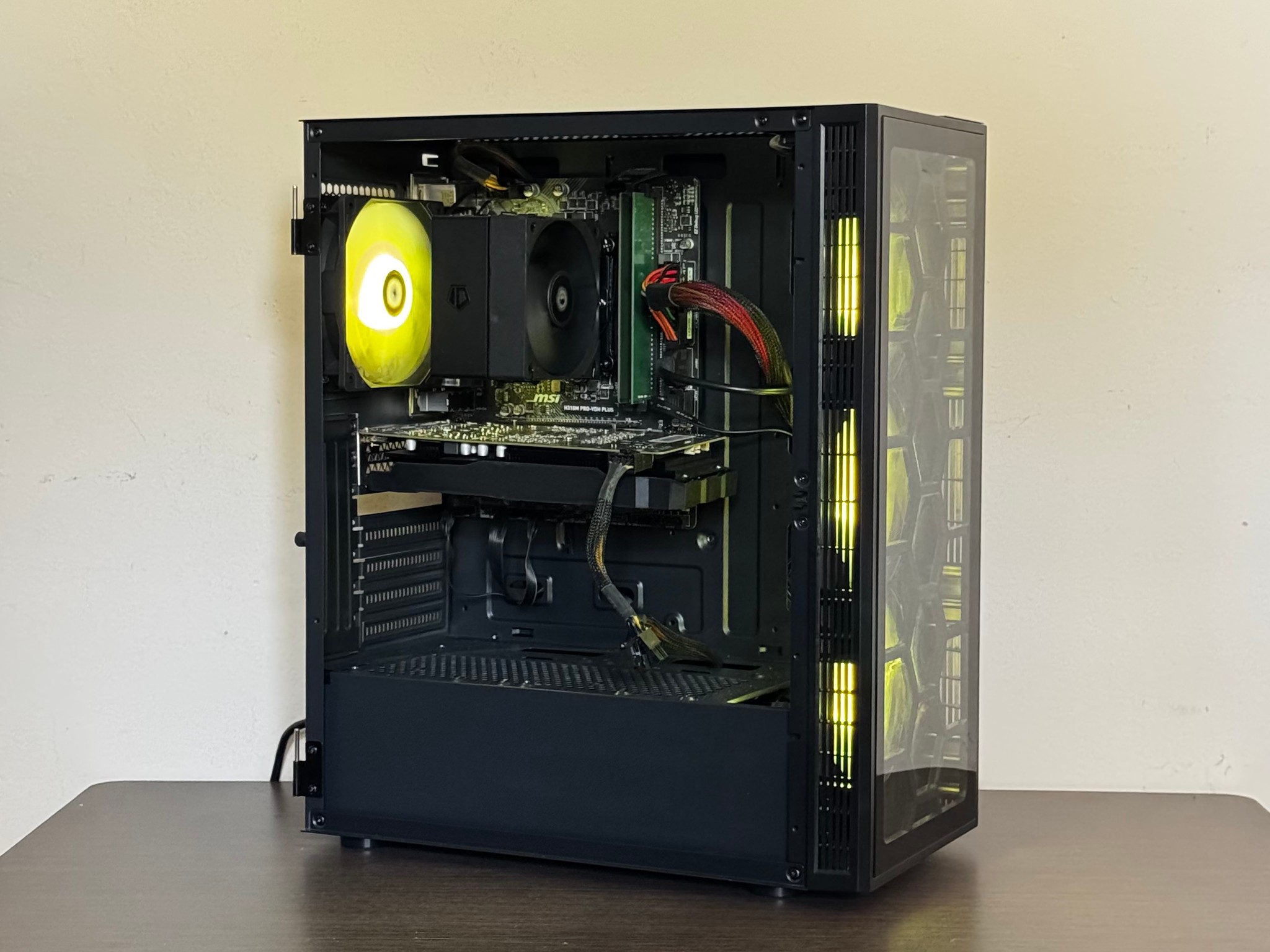 GTX 1660 Ti 6GB | i5-8500 | 16GB DDR4 | 512GB SSD | Gaming PC