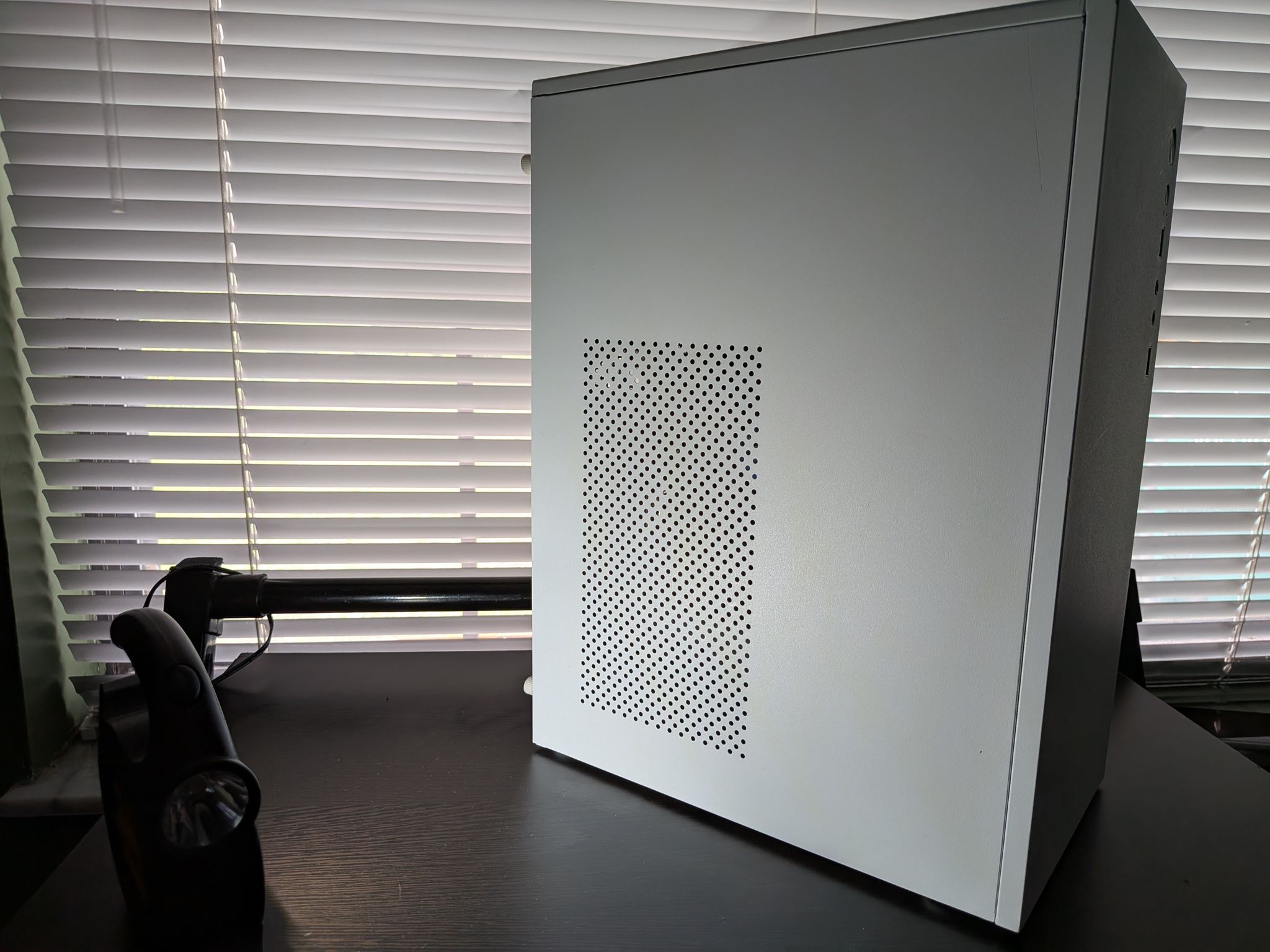 budget gaming setup|Windows 10 IOT| I5-4690k| RX 480 4GB| 8GB of DDR3 RAM