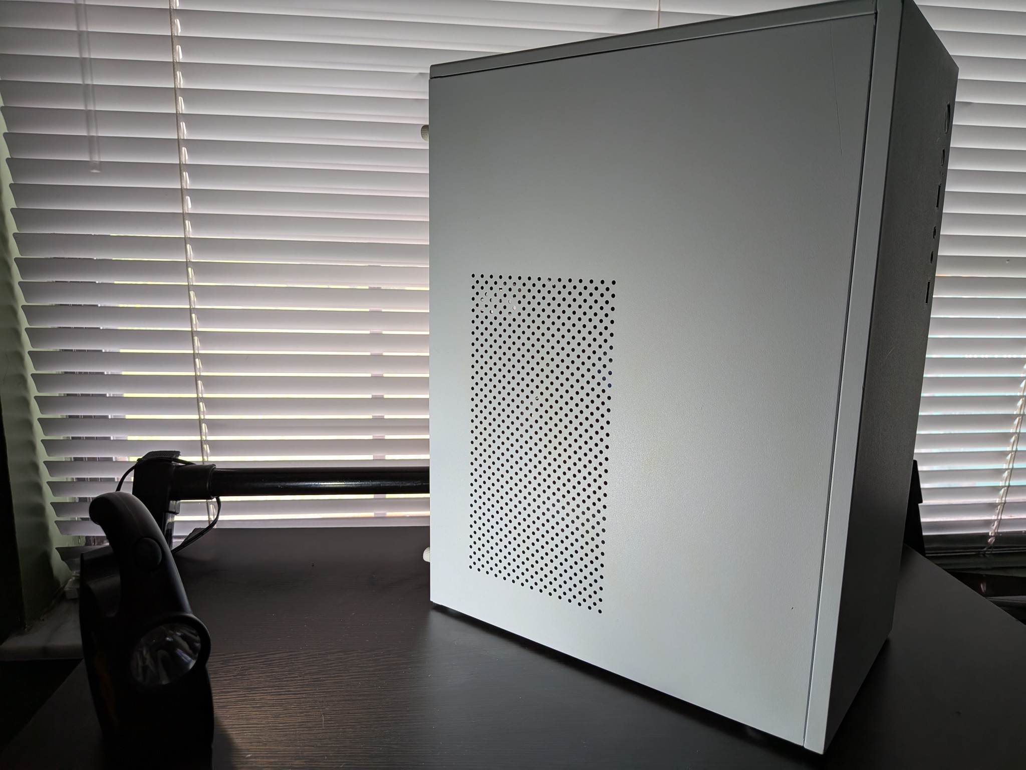 budget gaming setup|Windows 10 IOT| I5-4690k| RX 480 4GB| 8GB of DDR3 RAM