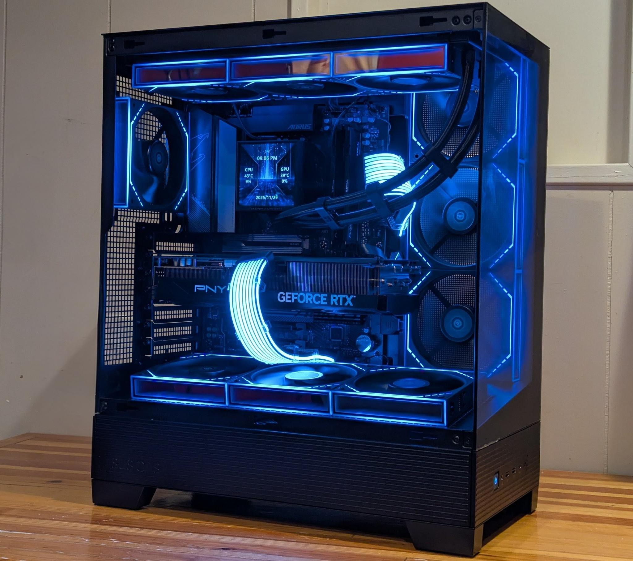 🖤⚡ Ryzen 7 9800X3D + RTX 5070 Ti | 1440p Monster | Black LCD + Infinity Mirror Build