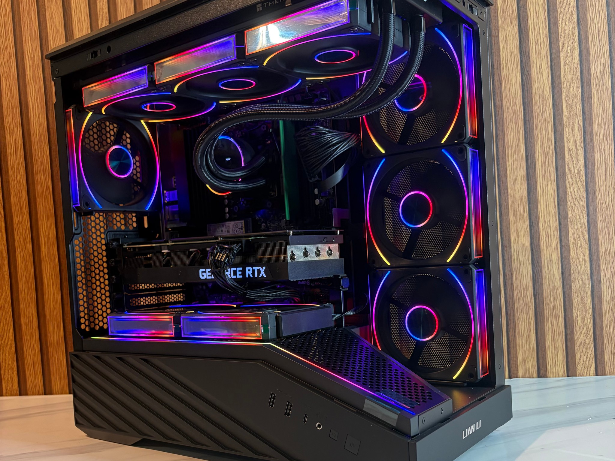 RTX 3090 24GB | RYZEN  7 7800X3D | 16GB DDR5 | 1TB NVME | 360MM AIO | 850W