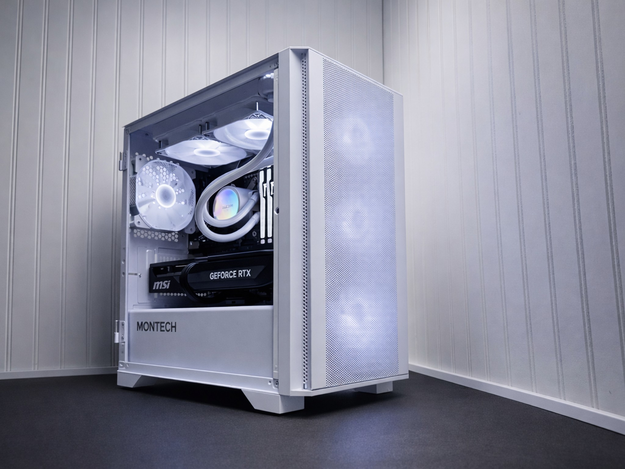 ARCTIC AIR | RTX 5070 12GB | Ryzen 7 7700 | 16GB DDR5 6000 | 1TB NVMe |  White & Black Gaming PC