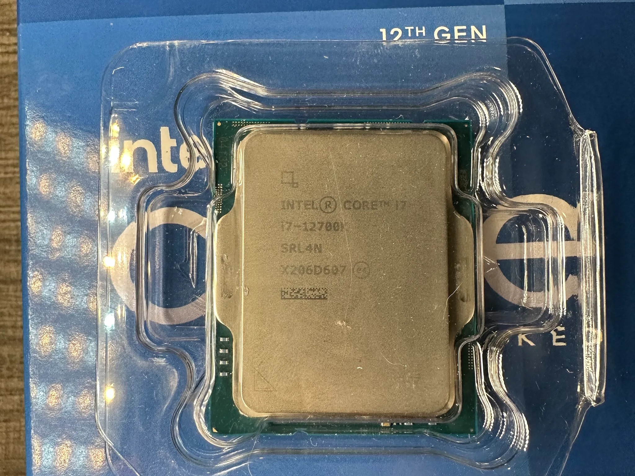 Intel i7 12700k