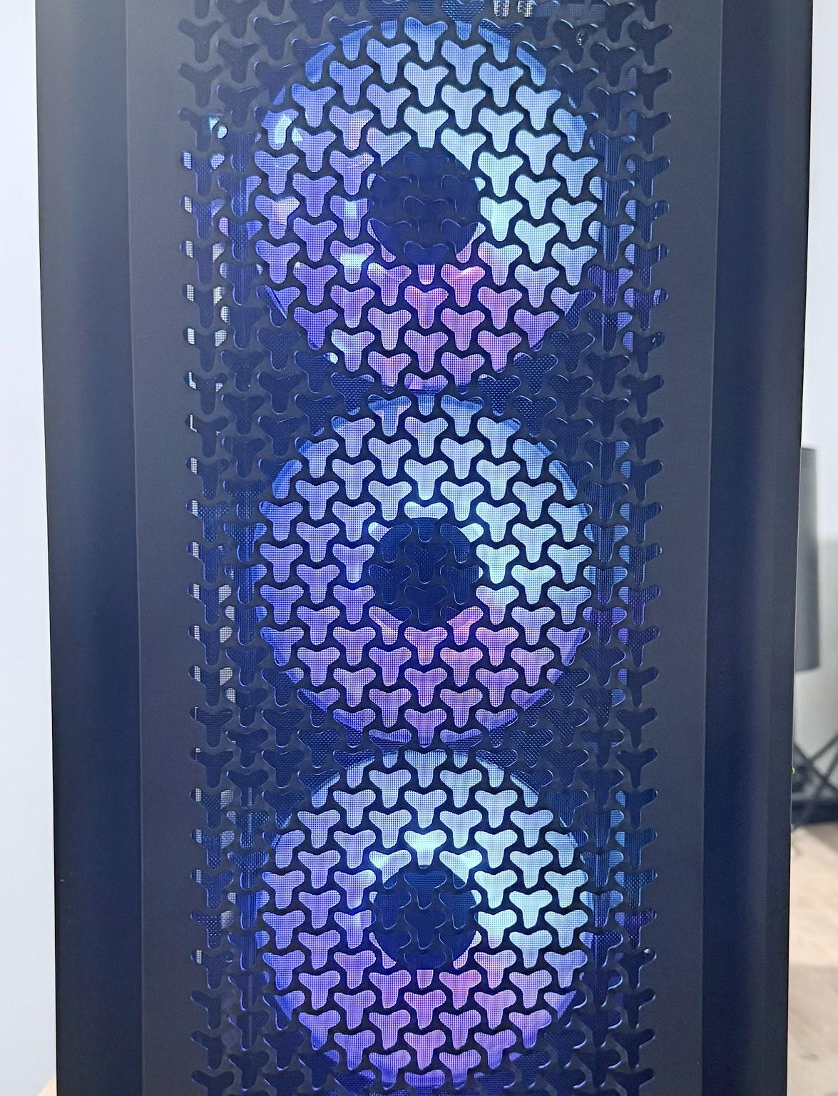 Corsair 4000D RTX 5070 OC 12GB