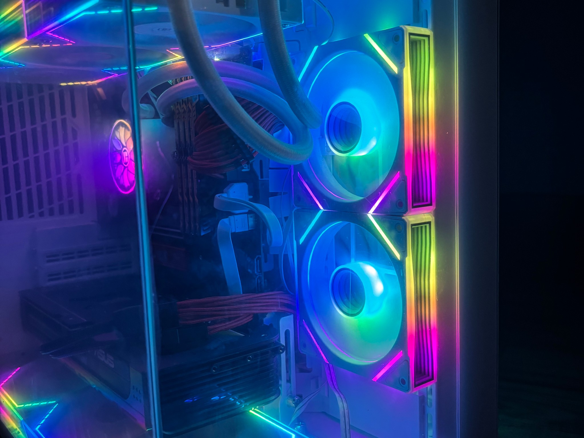 🔥 White RGB Gaming PC | Intel i9-10900K | RTX 5070 | 32GB RAM