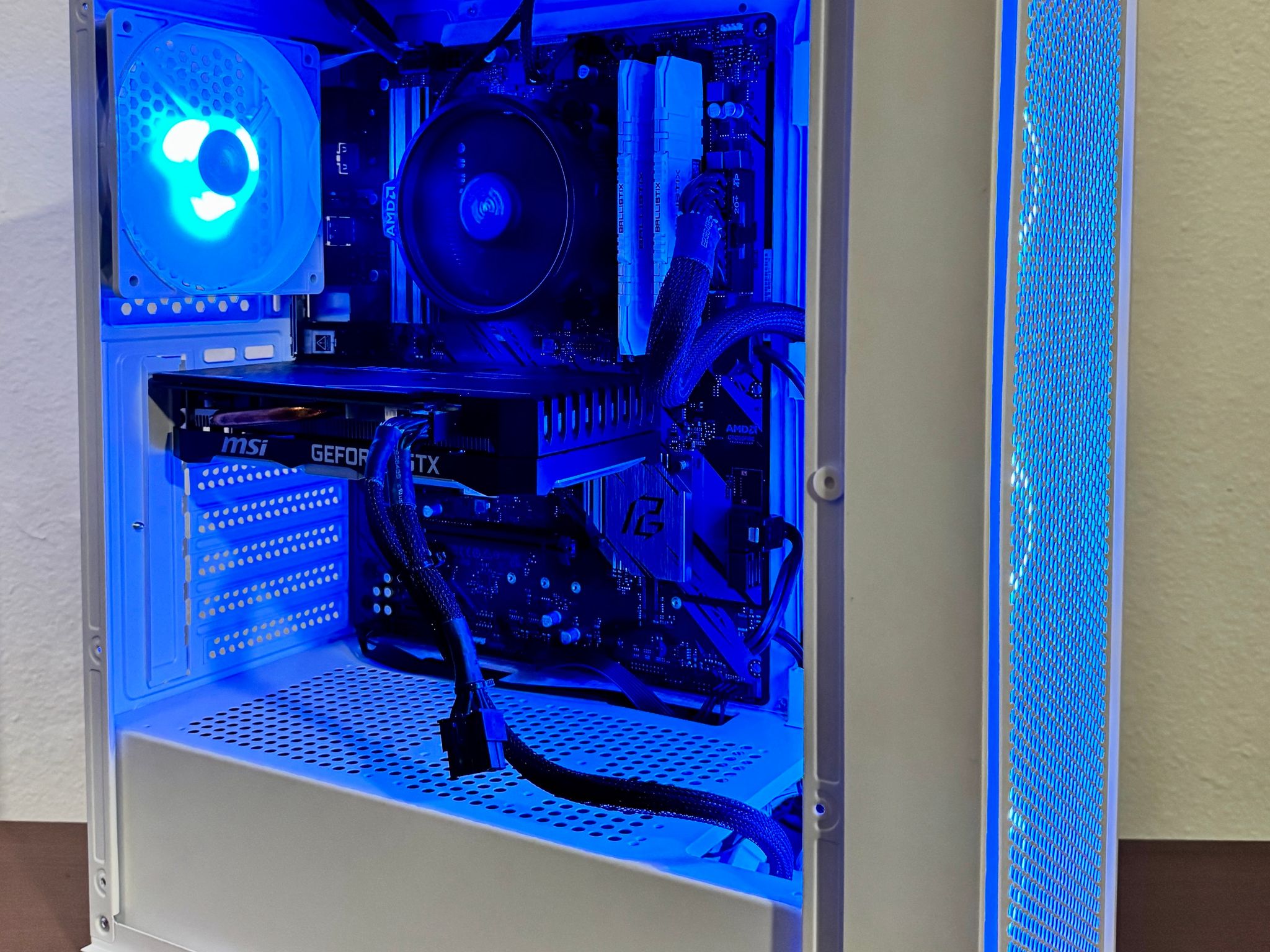 ❄️🎮 White RGB Gaming PC | Ryzen 5 5500 + GTX 1660