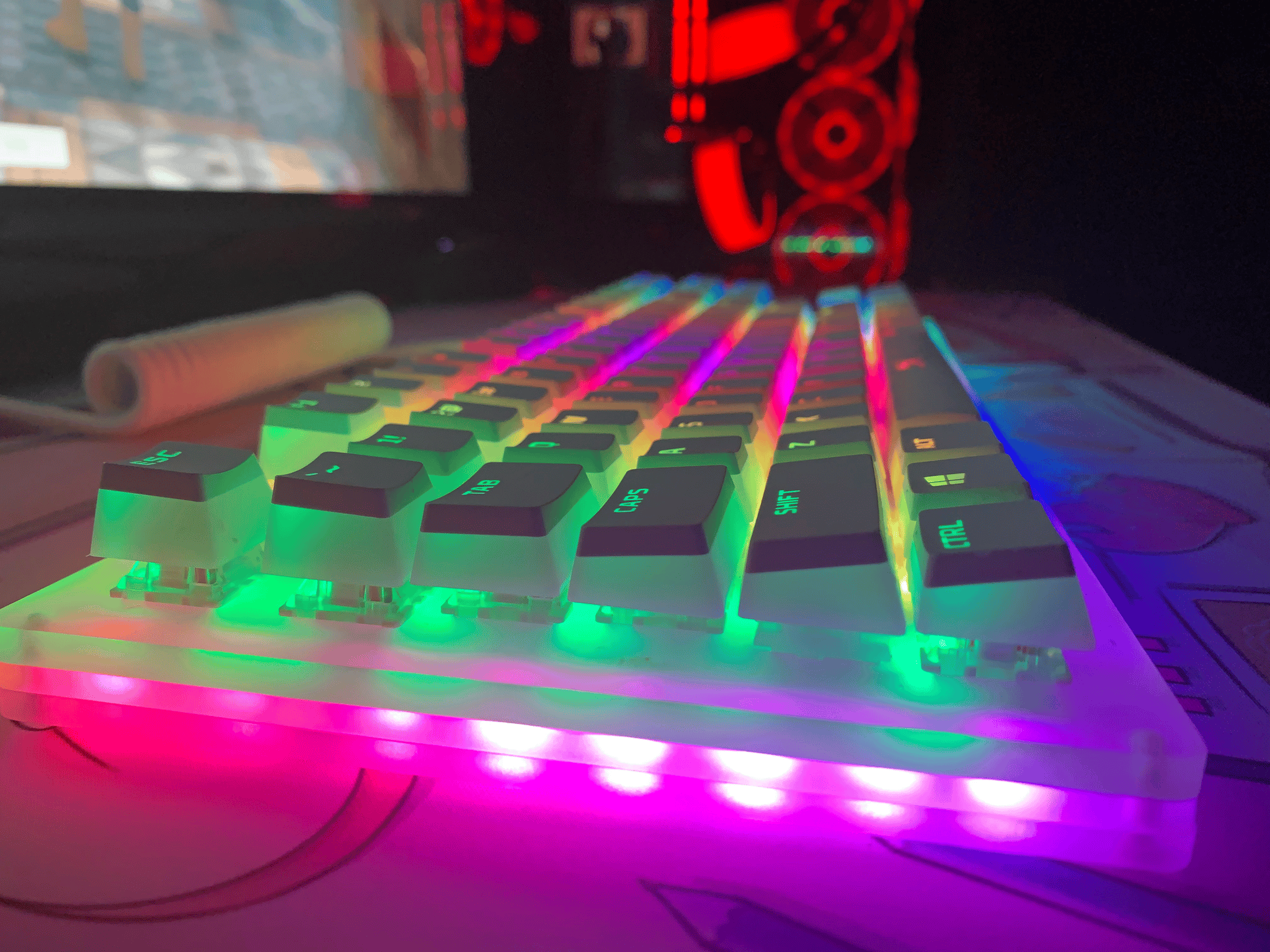 Wormier K87 Glazed RGB Keyboard w/ HyperX White Pudding Keycaps