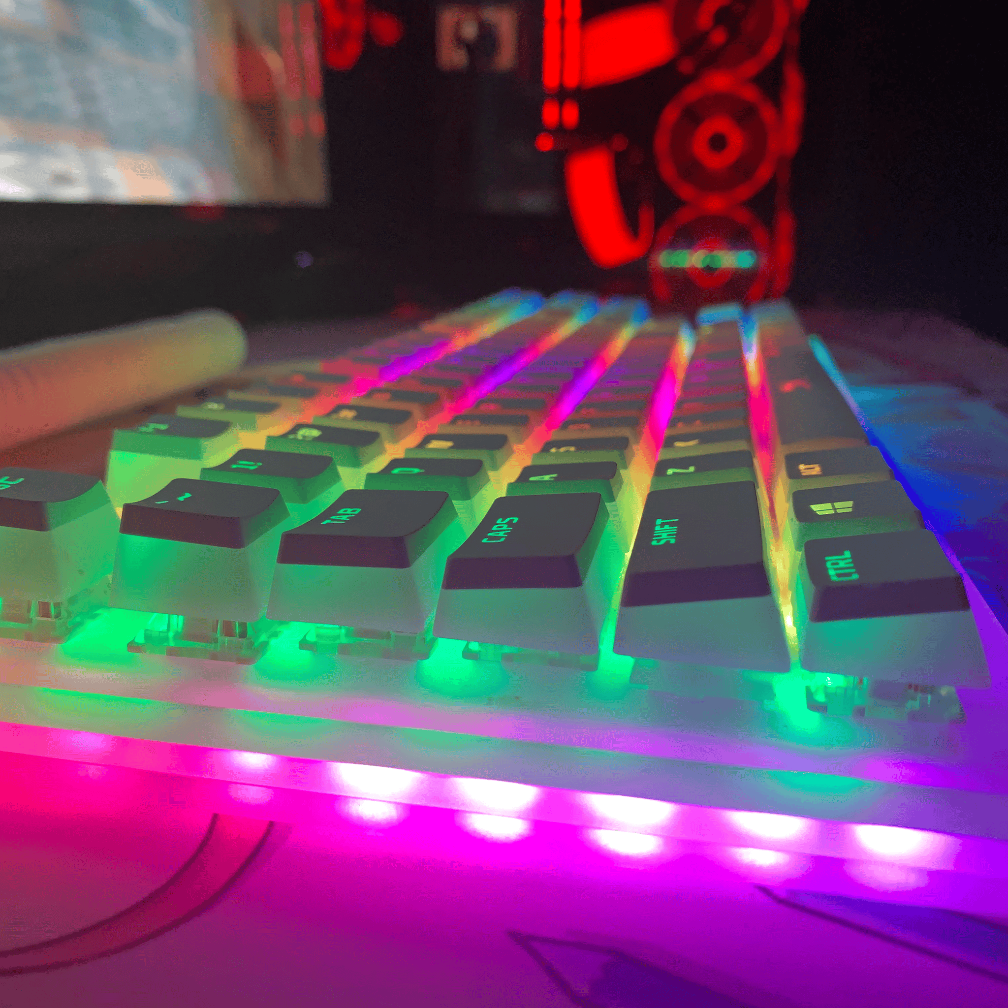 Wormier K87 Glazed RGB Keyboard w/ HyperX White Pudding Keycaps