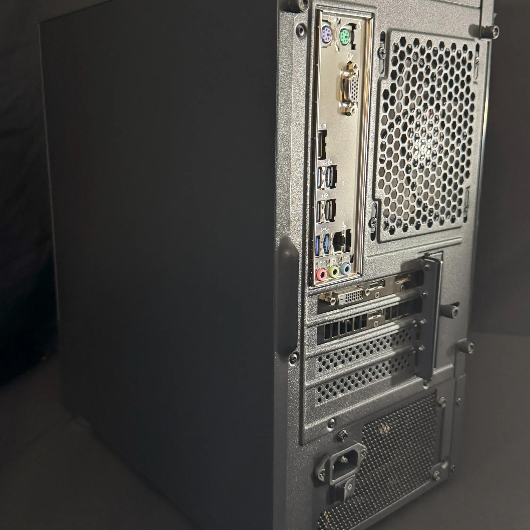 Nvidia RTX 2060 / Ryzen 5 2600x 16GB DDR4 Okinos Aqua aRGB gaming pc