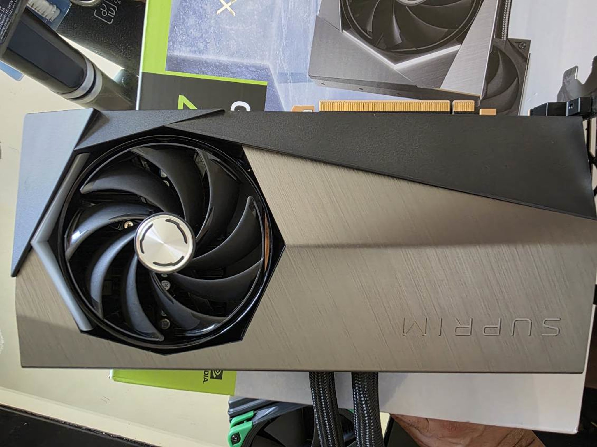 RTX 4090 Suprim Liquid X MSI