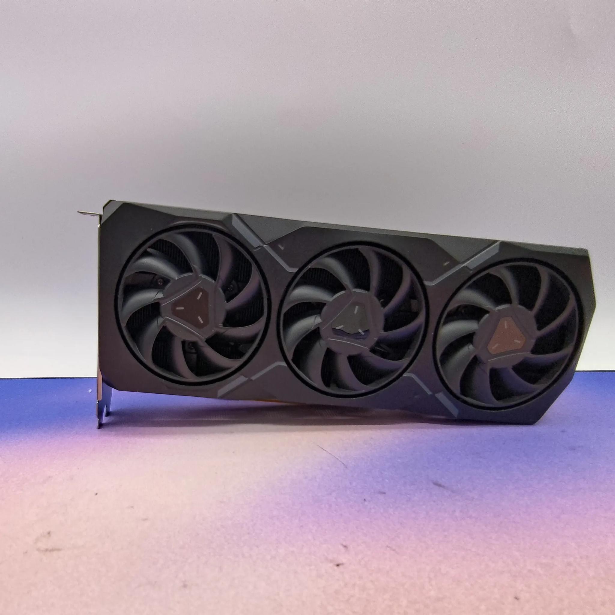 AMD Radeon RX 7900XT