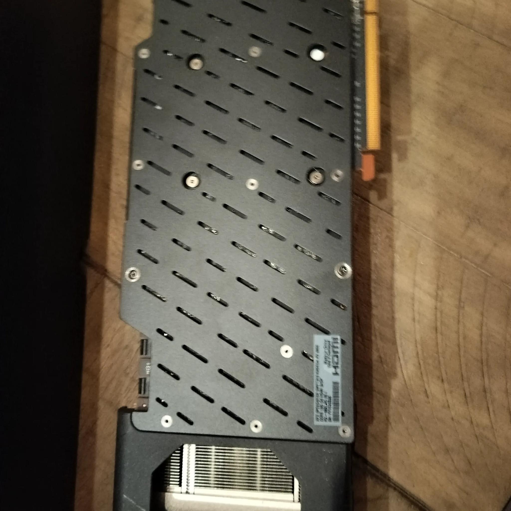 XFX SWFT 319 RX 6800 Graphics Card 16gb
