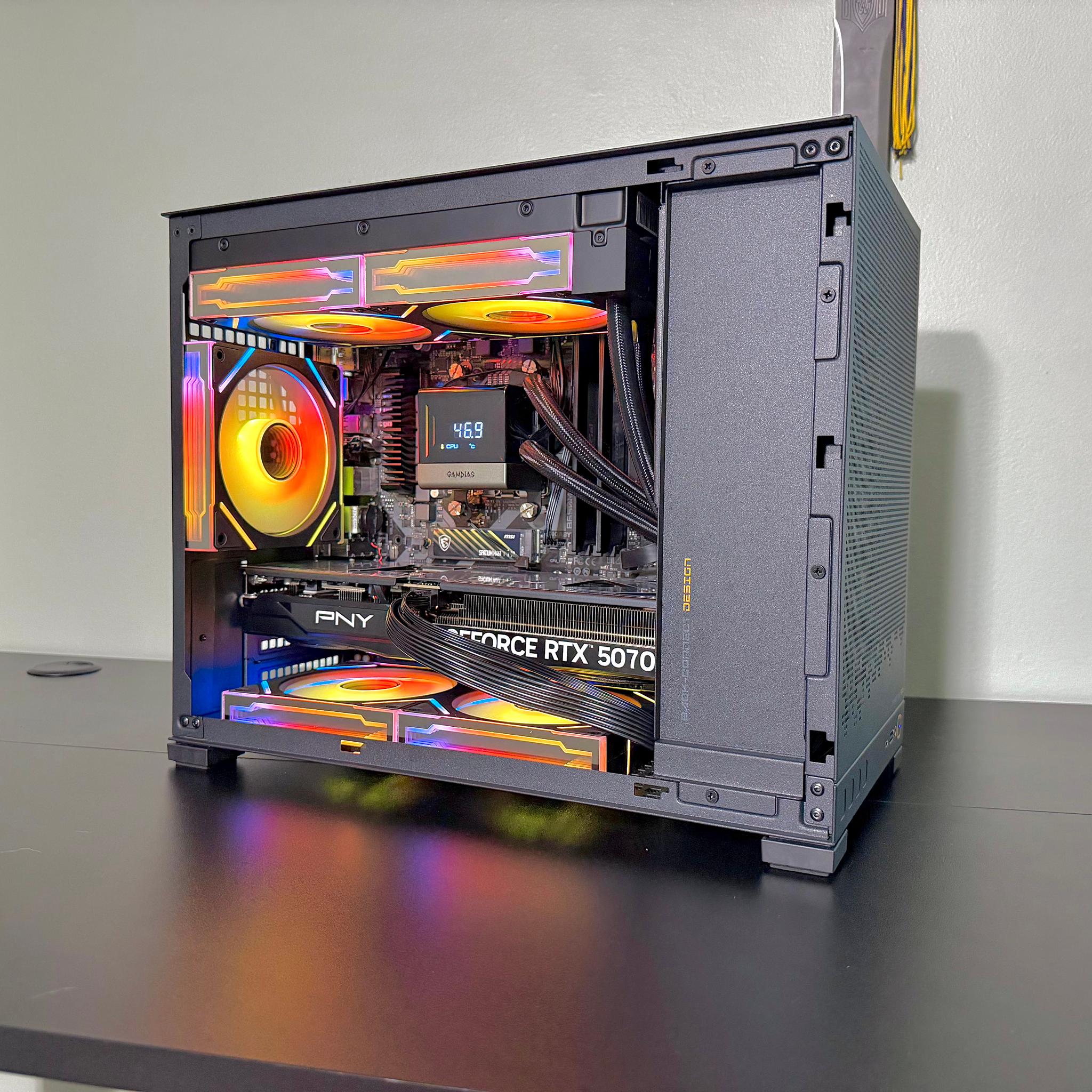 RTX 5070 OC | R7 7700x | 32GB DDR5 | 1TB SSD | LCD Liquid Cooler | Rosewill 1000w PSU Gaming PC